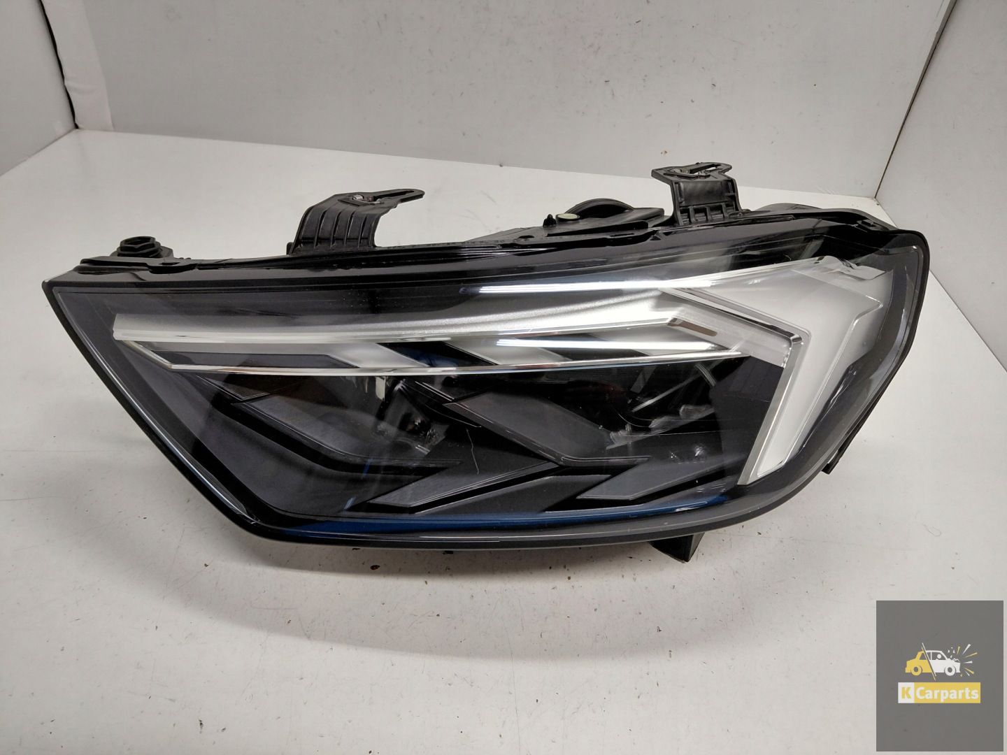 82A.941.033.D, Audi A1 82A II Full Led linkerlamp Ideaal
