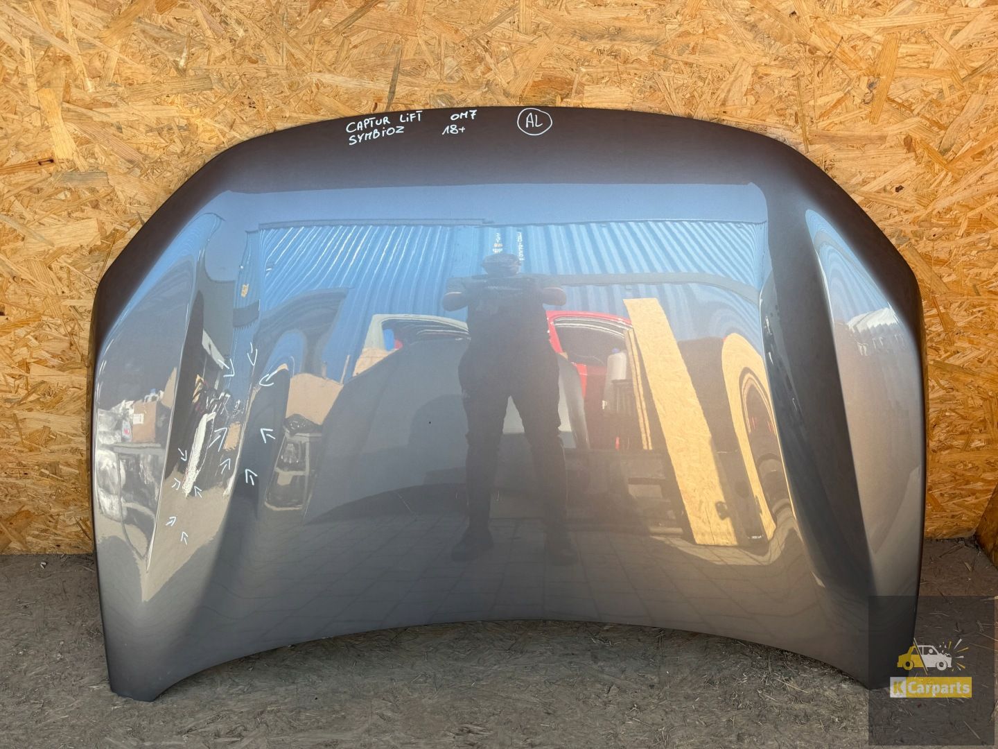 Renault Captur II Symbioz motorkap omhoog