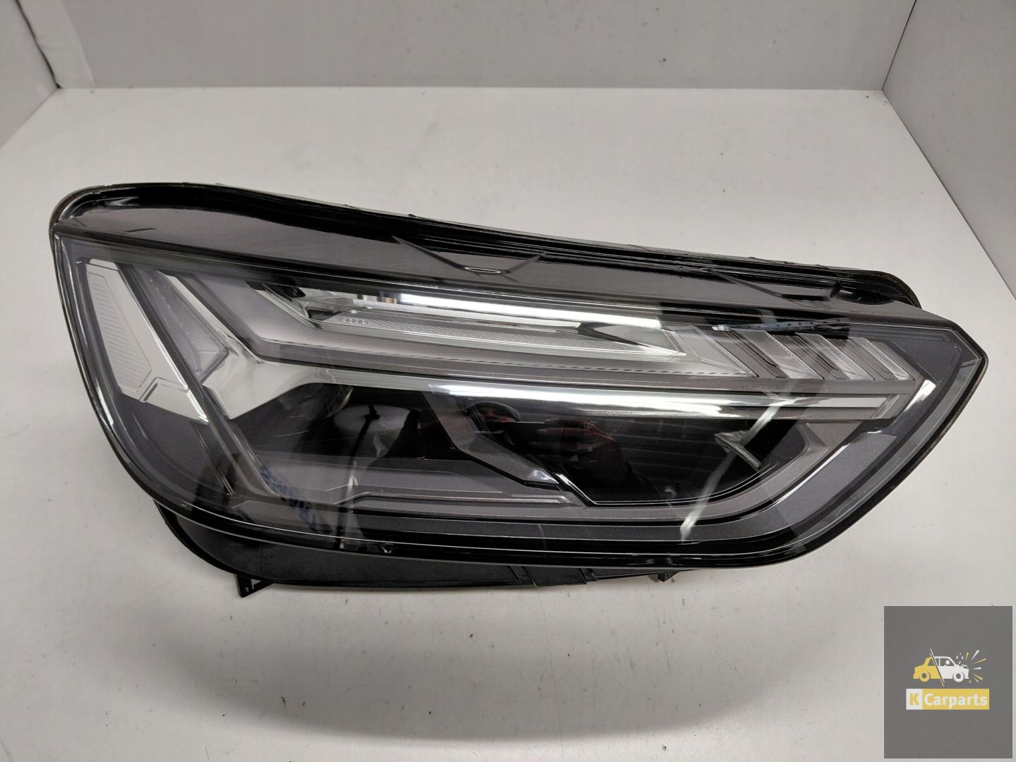 80A.941.036.E, Audi Q5 80A II Lift Matrix right lamp