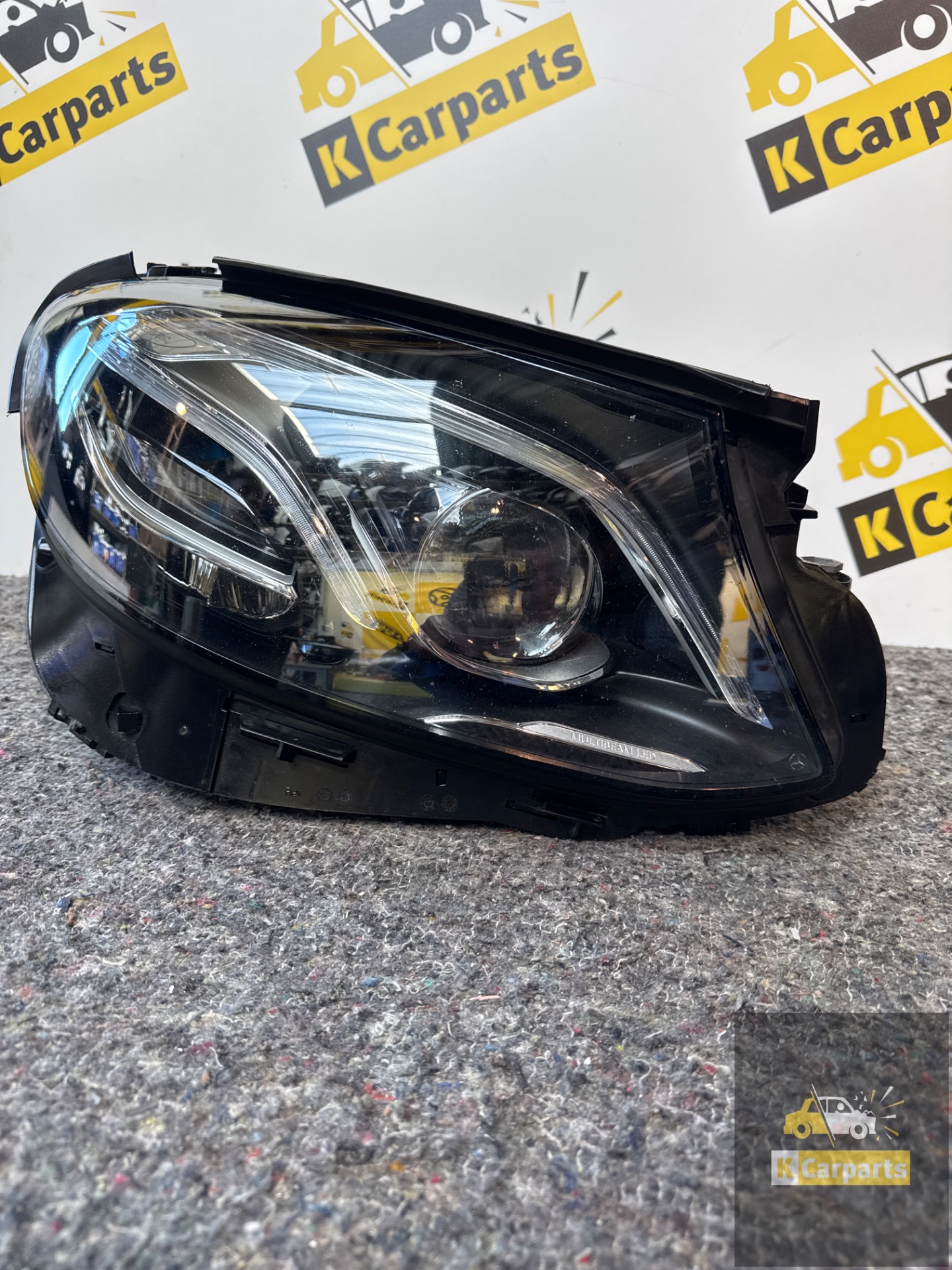 Mercedes E- klasse W283 W213 Koplamp Rechts A2139064804KZ