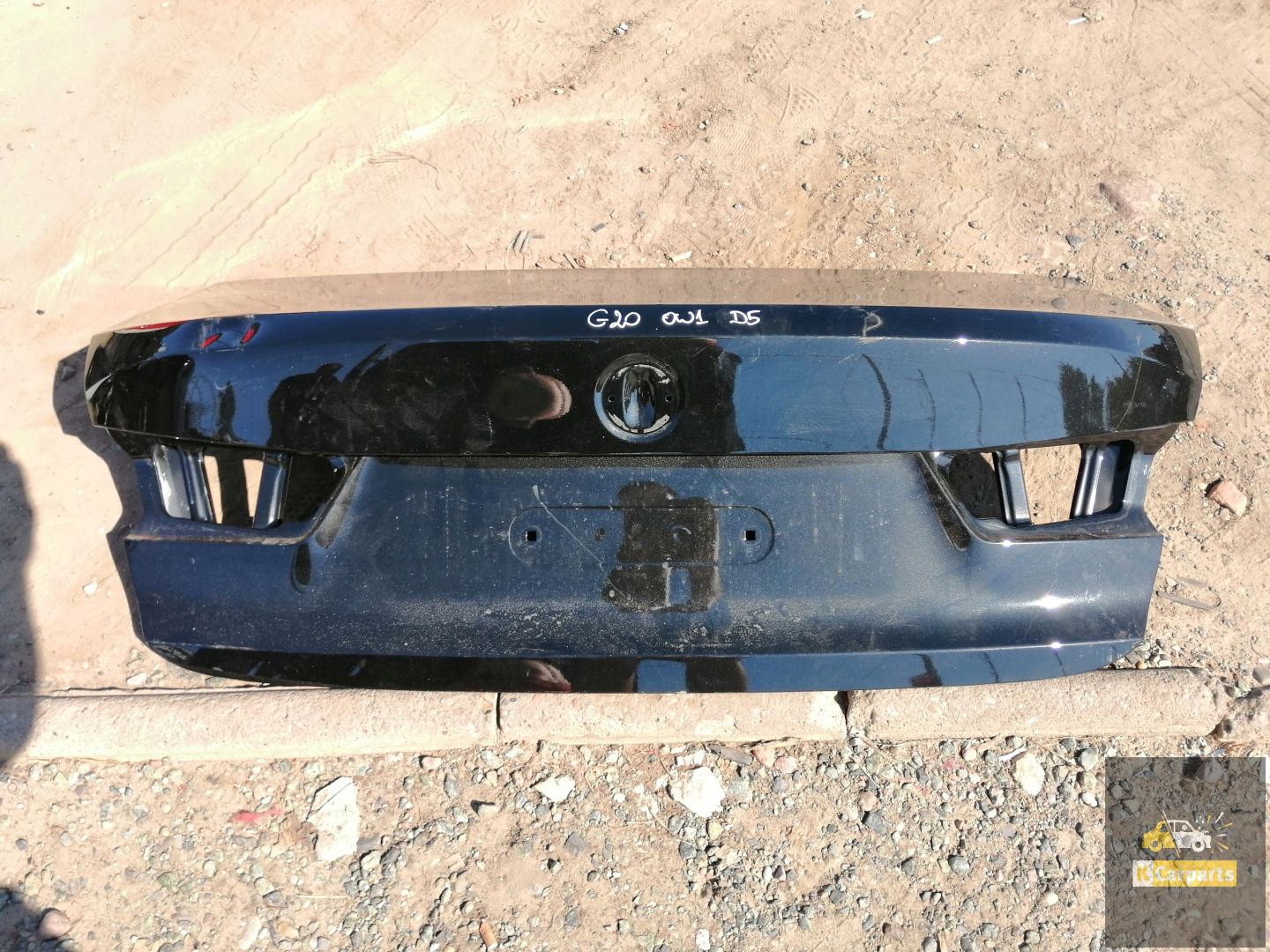 BMW G20 tailgate