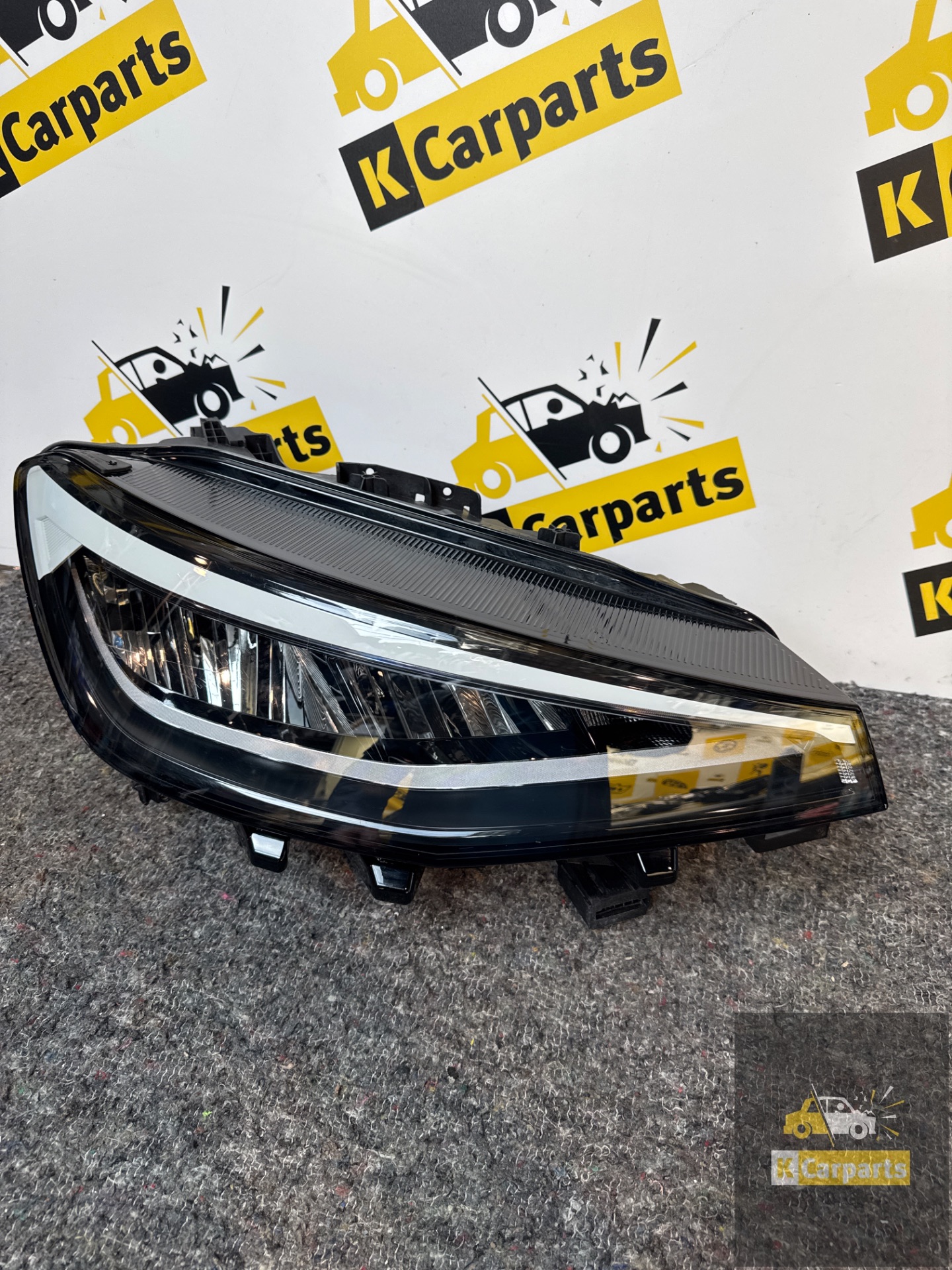Volkswagen ID4 ID.4 Rechter LED-Scheinwerfer 11B941006A Original