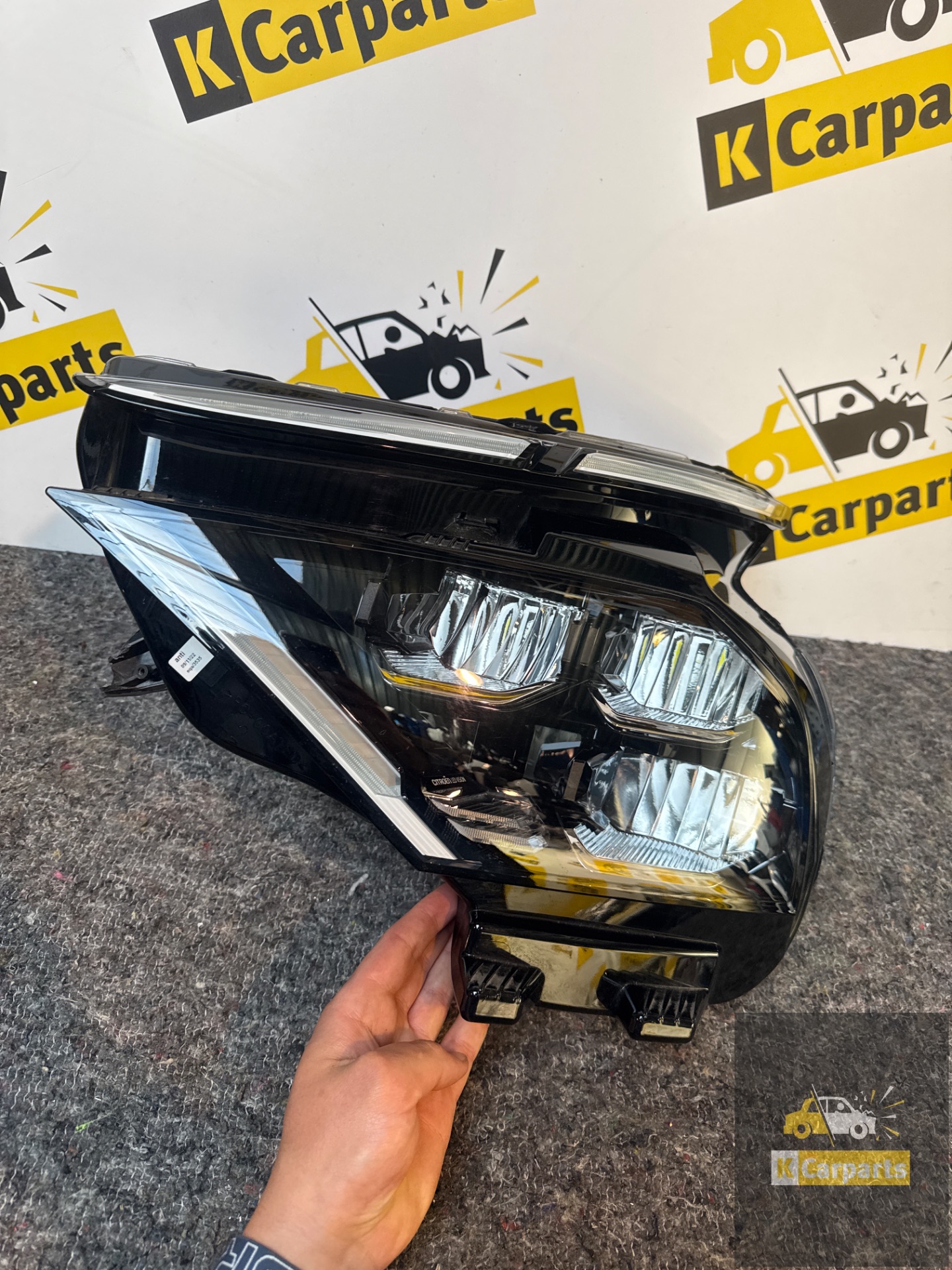 Citroën C4 III Full LED Headlight Left Original 73243669
