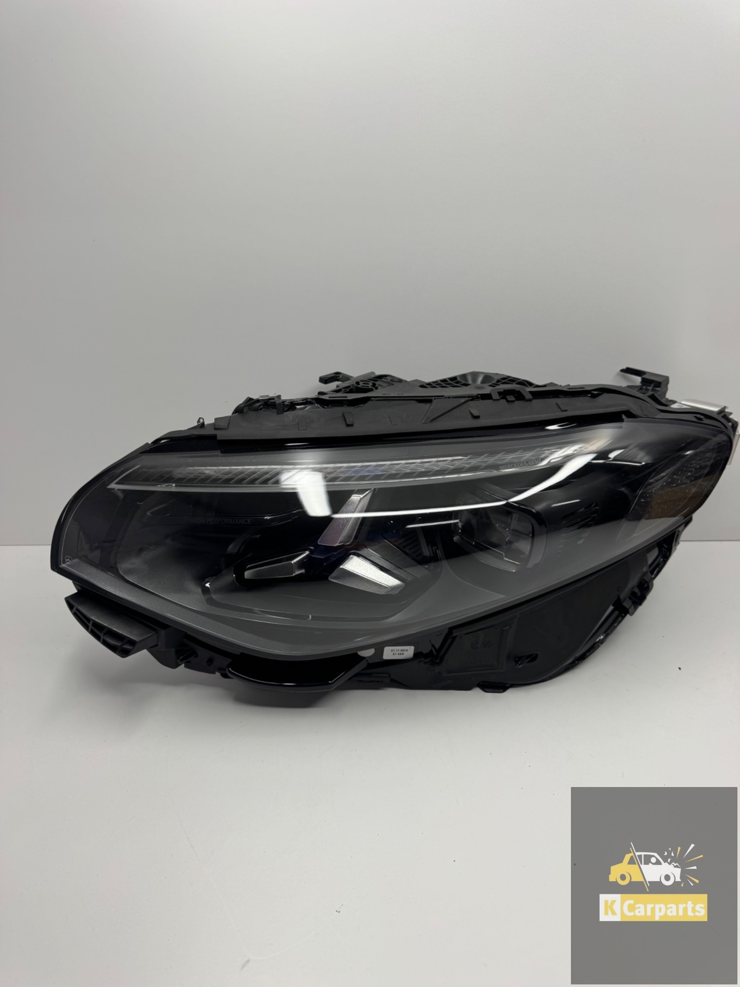 Mercedes CLA W174 Koplamp Links Performance A1749062502nieuw