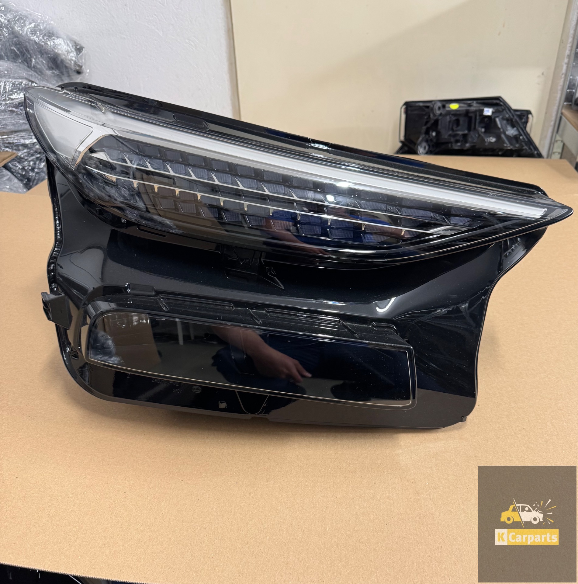 Audi Q6 SQ6 E-tron Koplamp Links Voor Full LED Matrix 1EX015400-01
