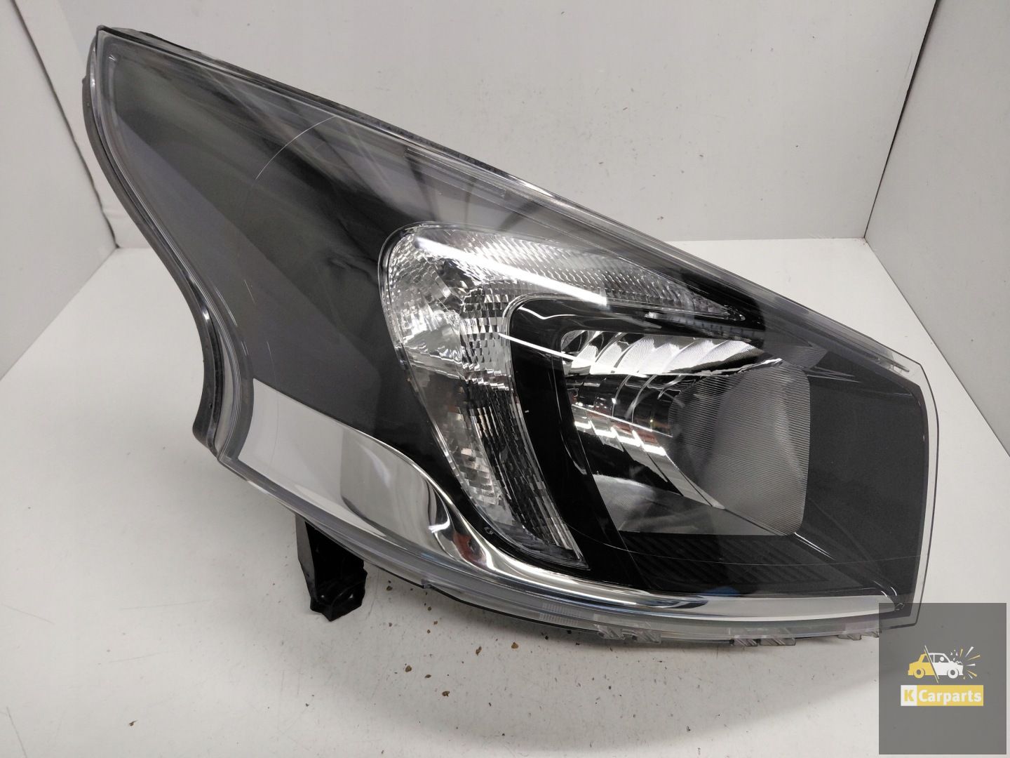 260104643R, Opel Vivaro B Gewoon Led-vrij rechterlicht Perfect