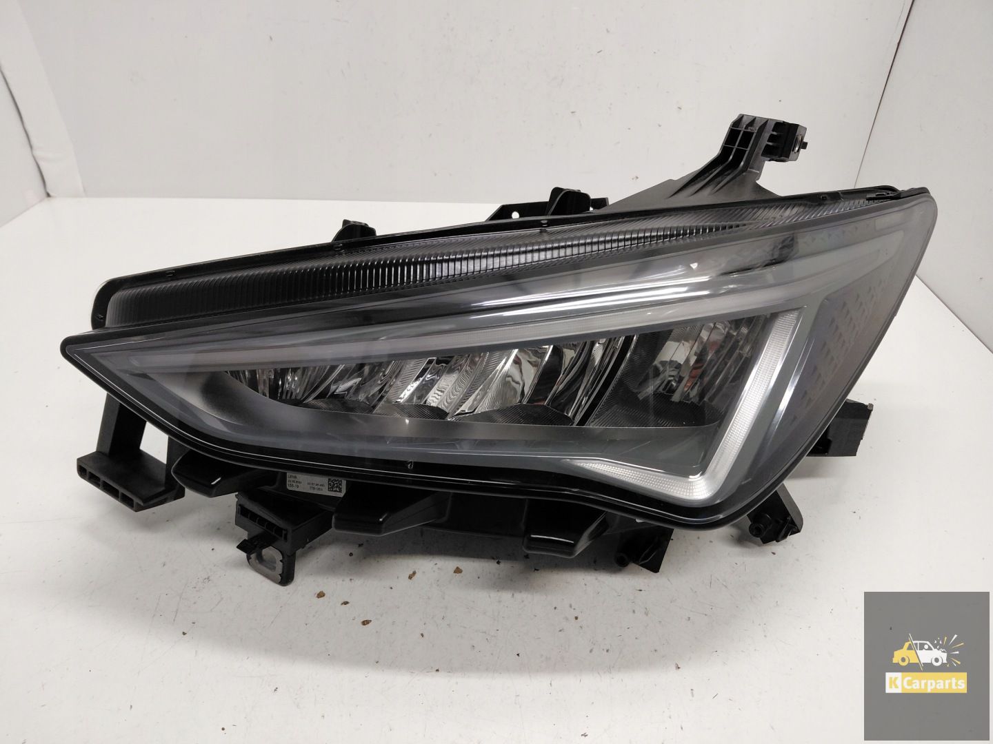 10F.941.007.K, Cupra Born Voll-LED-Lampe links, perfekt