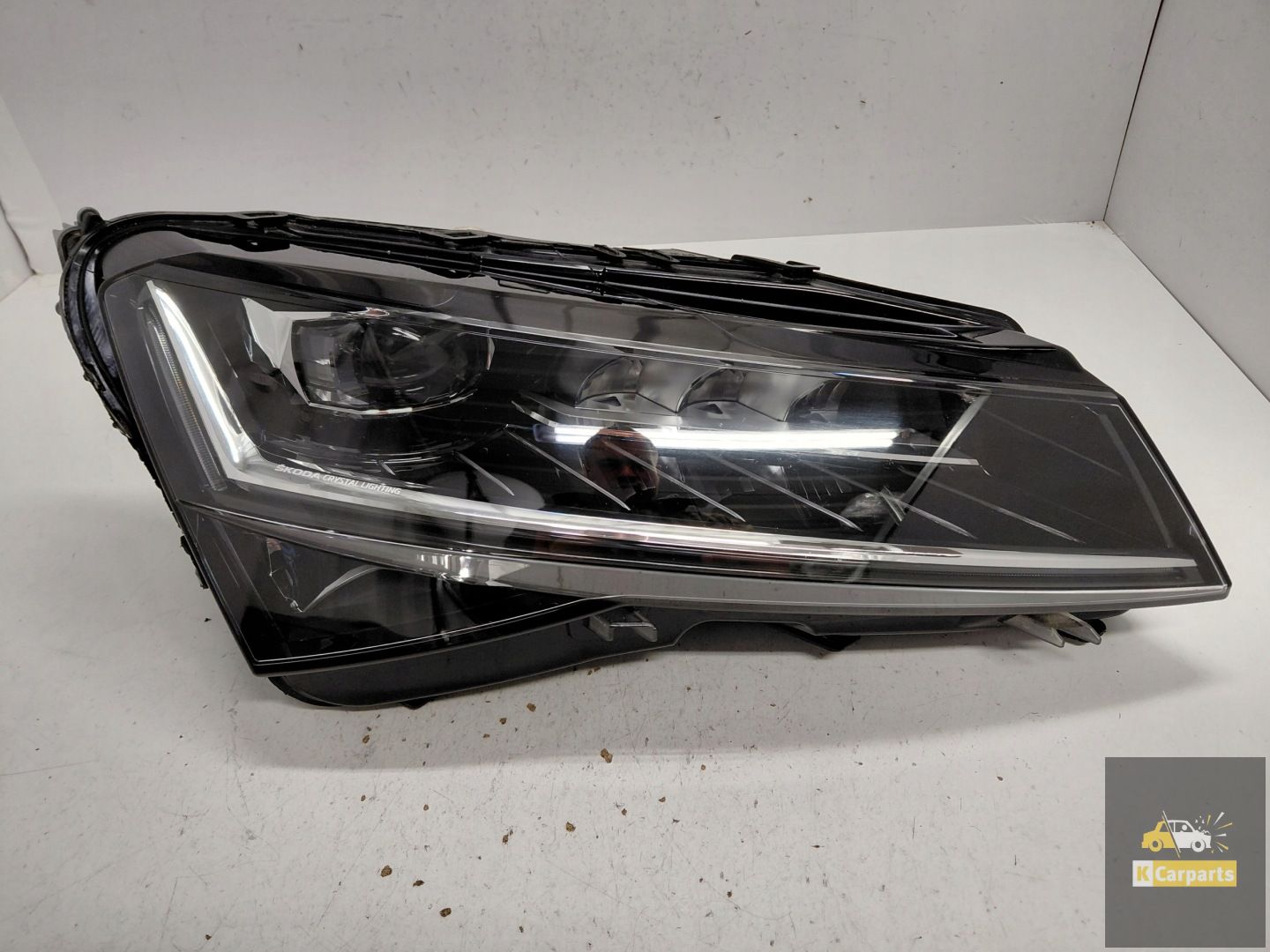 3V1.941.016.E, Skoda Superb III Lift Volledig Led E lamp rechts Perfect