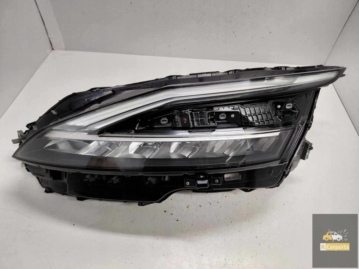 100-8D02J, Nissan Qashqai III J12 Full Led Adaptief linkerlamp Ideaal