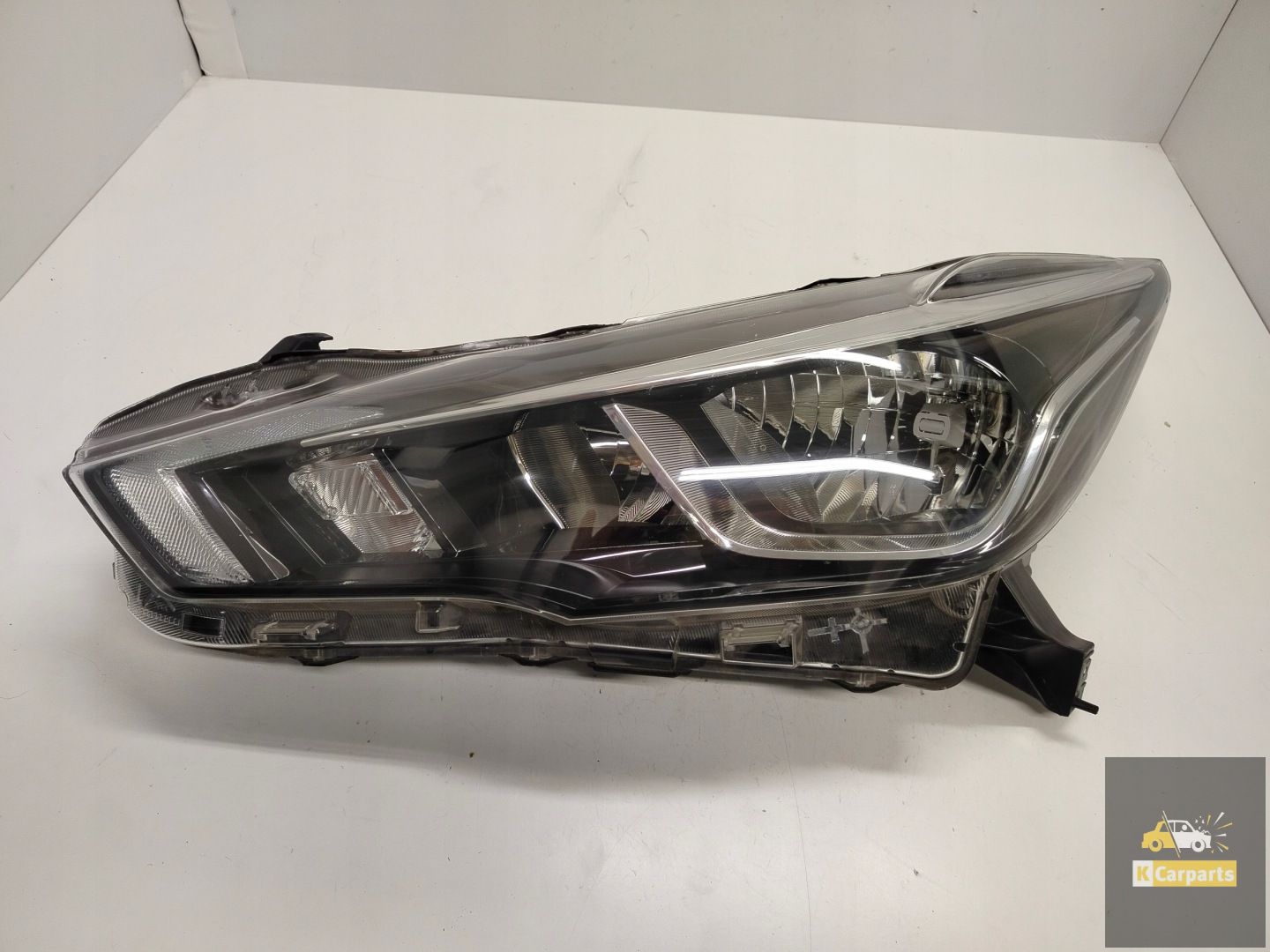 Nissan Micra K14 Normaal linkerlicht