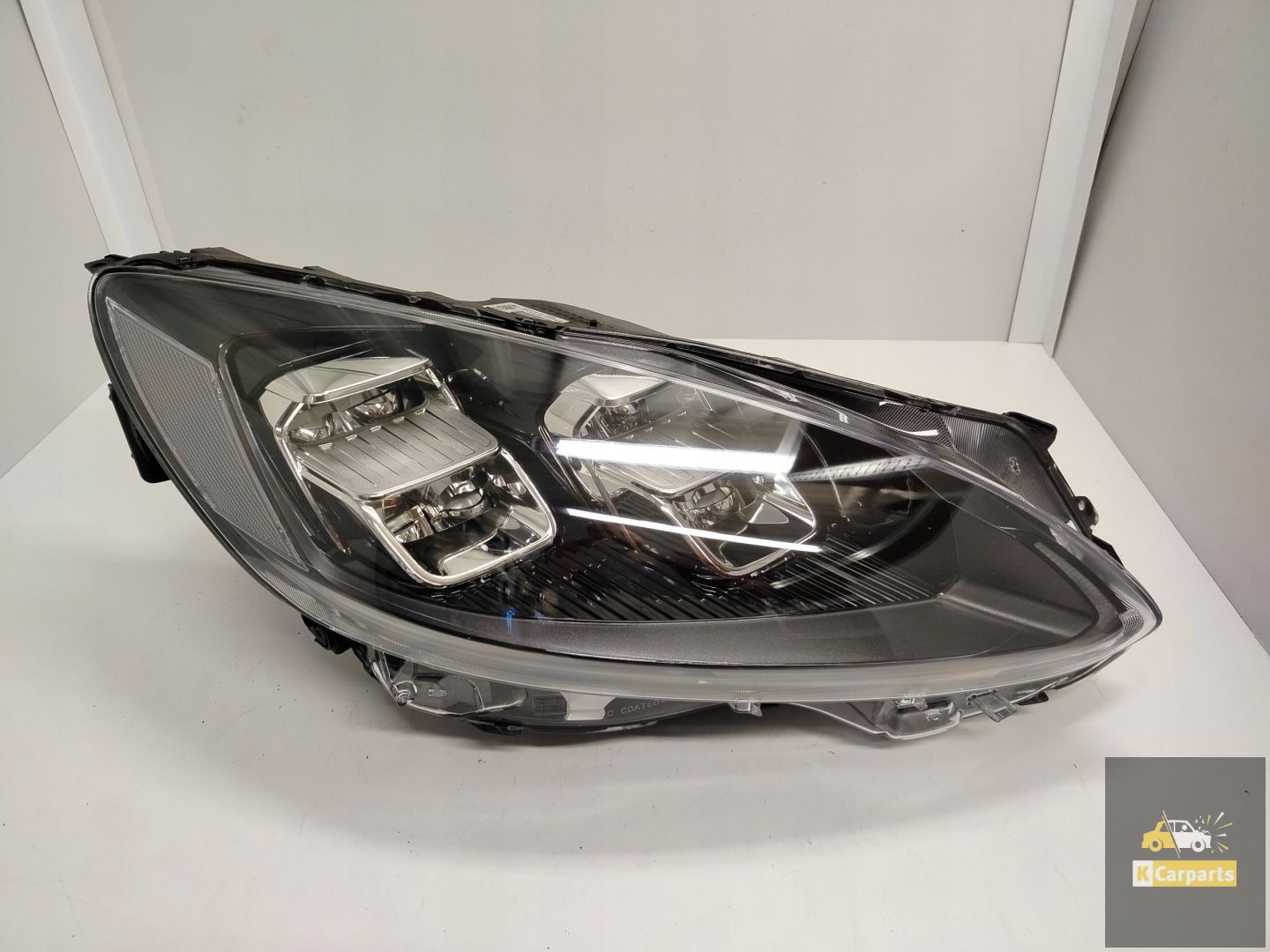 LV4B-13E014-FC, Ford Kuga Mk3 Volledig Ledlamp met 4 lenzen rechts