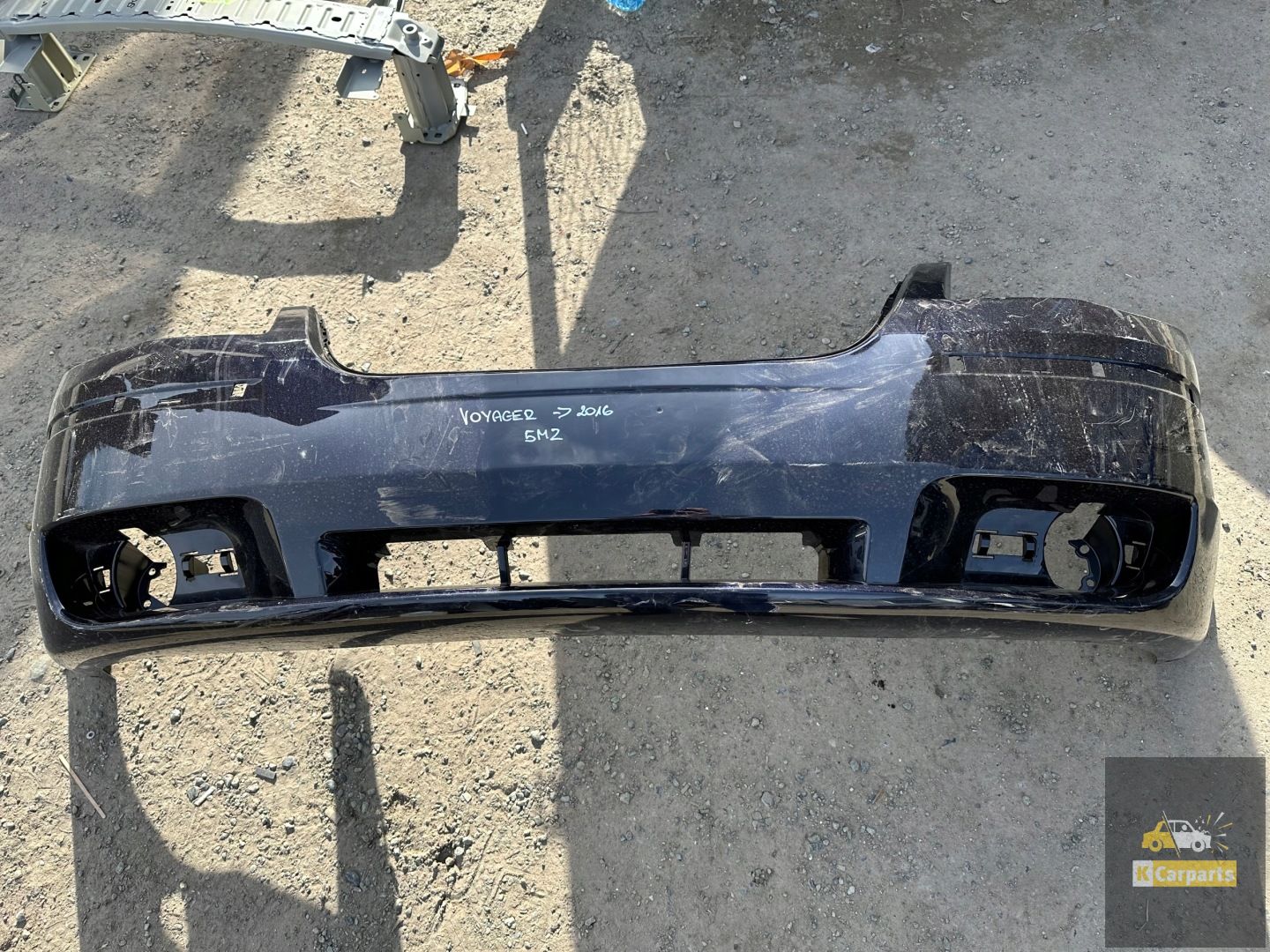 Chrysler, Chrysler Voyager V-16 Frontstoßstange