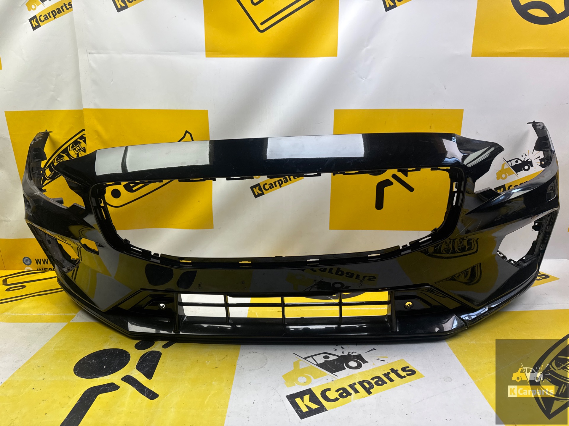 Voorbumper VOLVO V60S60 R-Design origineel 31690530