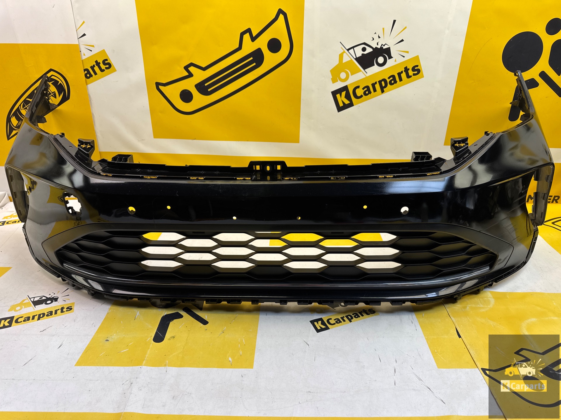 VW Volkswagen Taigo front bumper 2G7807221C Original