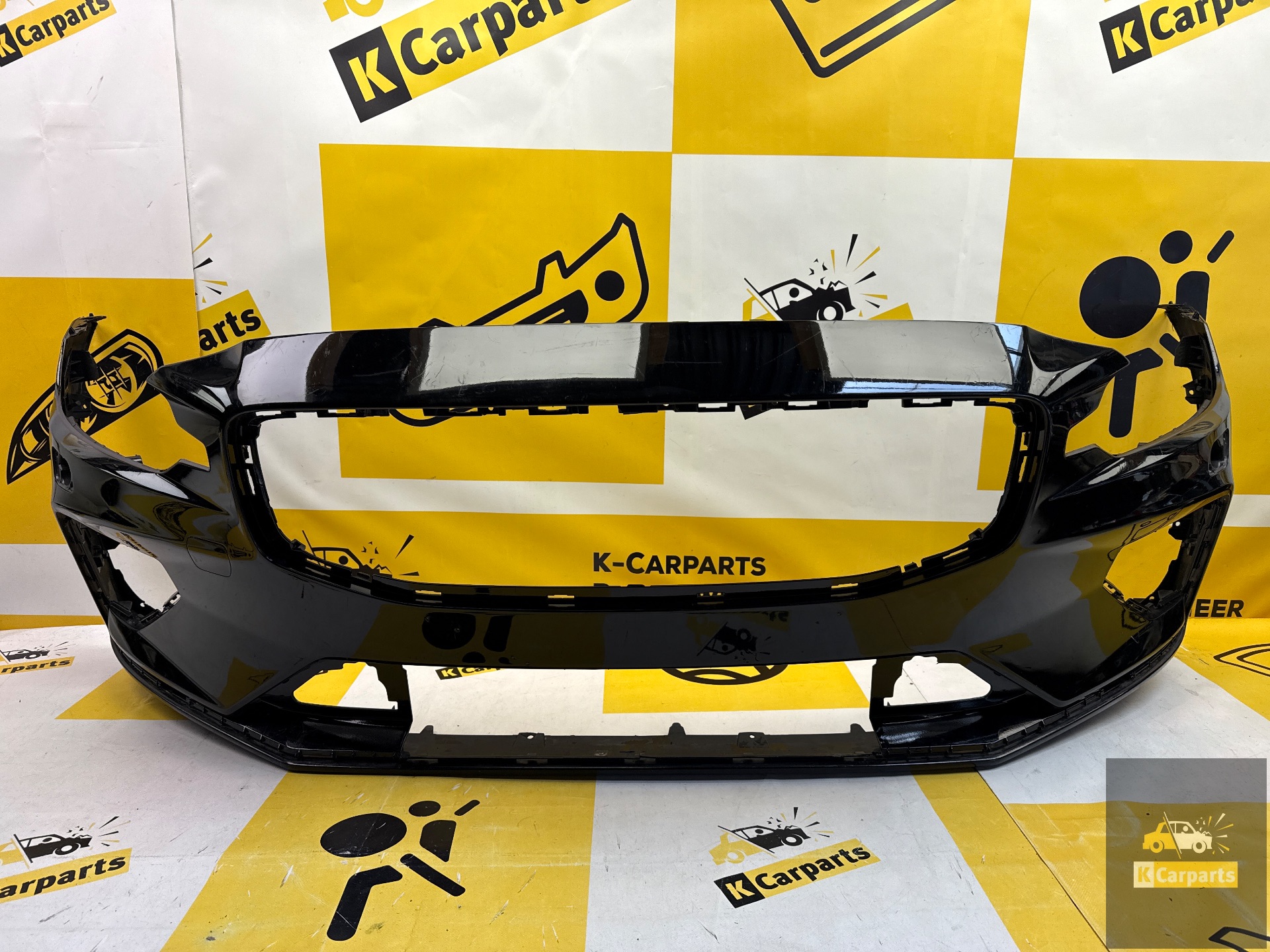 Voorbumper VOLVO V60S60 R-Design origineel 31690530