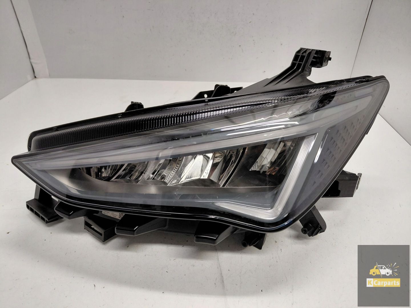10F.941.007.H, Cupra Born Full Ledlamp links