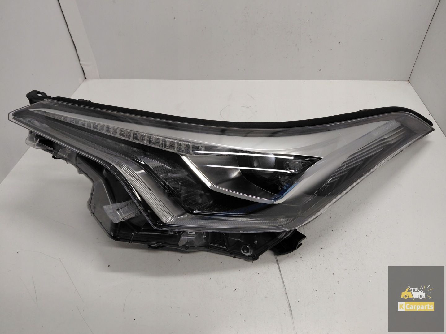 81150-F4070-00, Toyota CHR Full LED lamp left