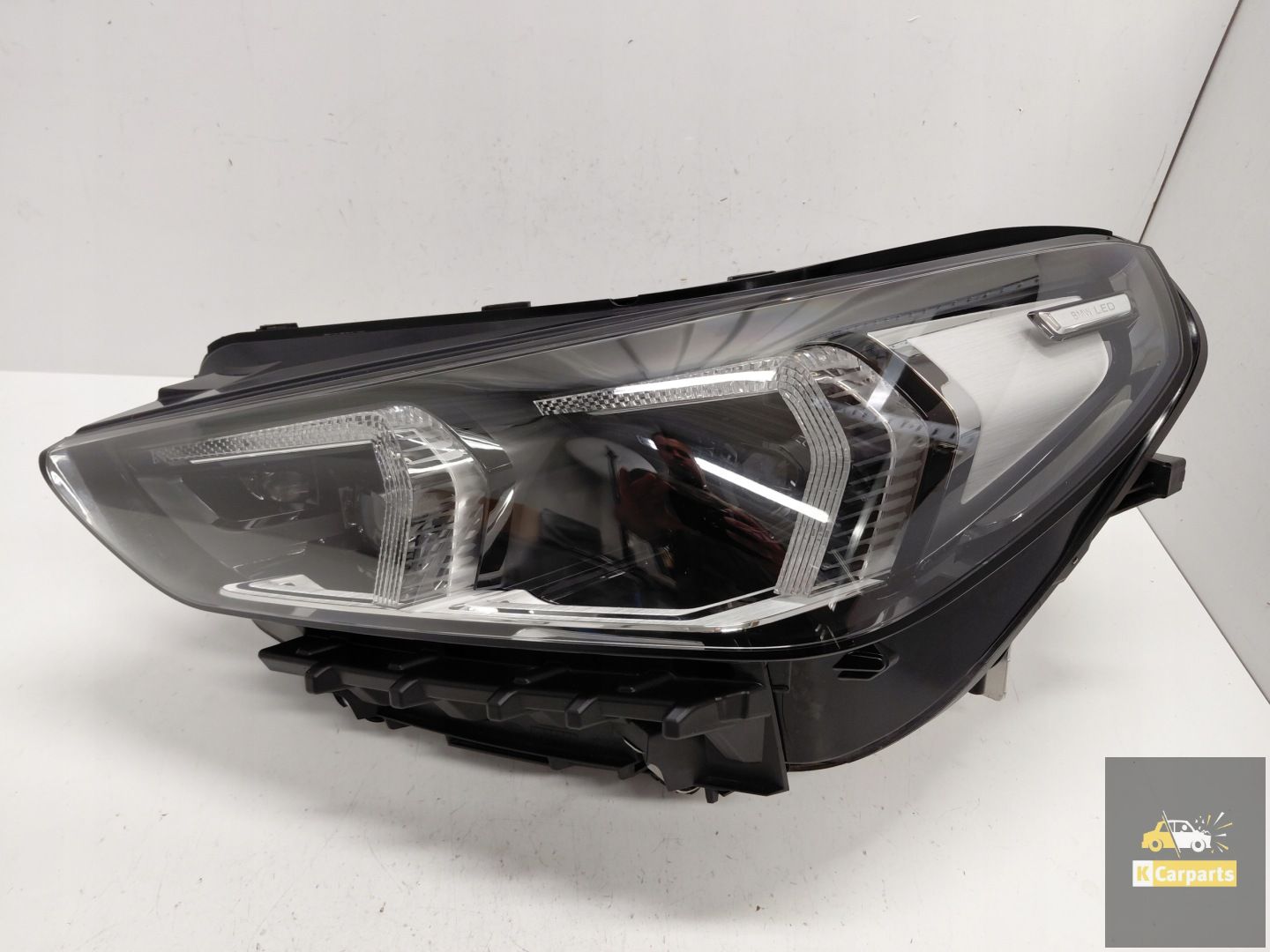 5A5BD47, BMW X1 U11 Full LED left lamp Ideal