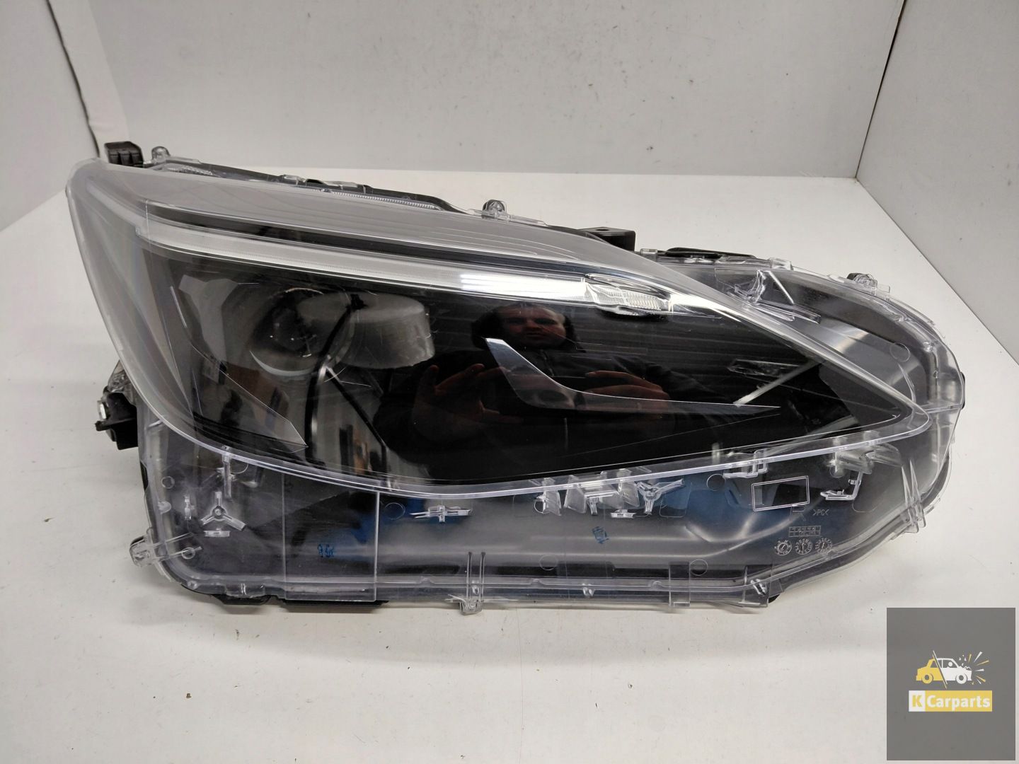 0D-310, Toyota Yaris Lampglas rechts