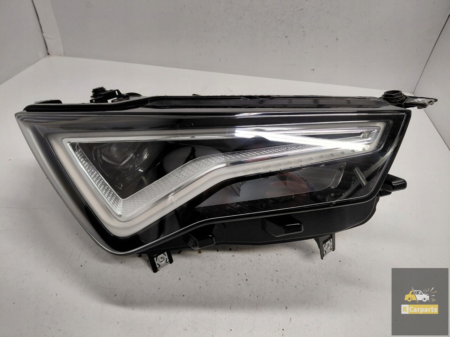 576.941.032.C, Seat Ateca Lift Full Led lamp rechts Perfect