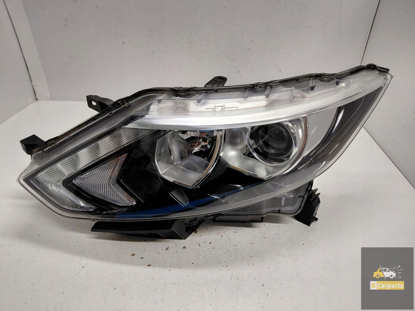 100-18013, NIssan Qashqai j11 II Linkerlamplens