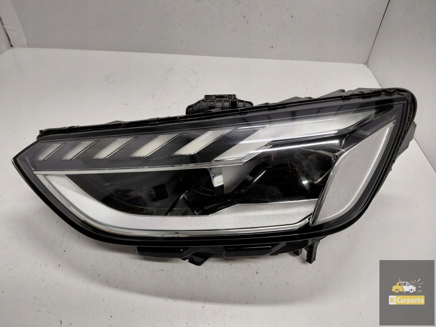 8W0941033D, Audi A4 B9 8W Lift Full Led-links Idealal