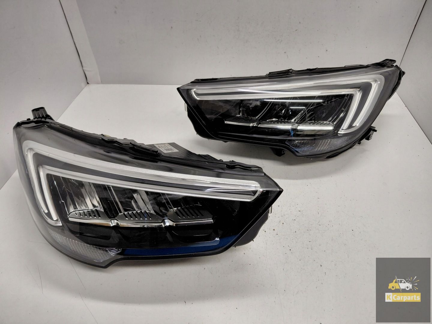 YQ00709880, Opel Crossland Lift LED lamp rechts links