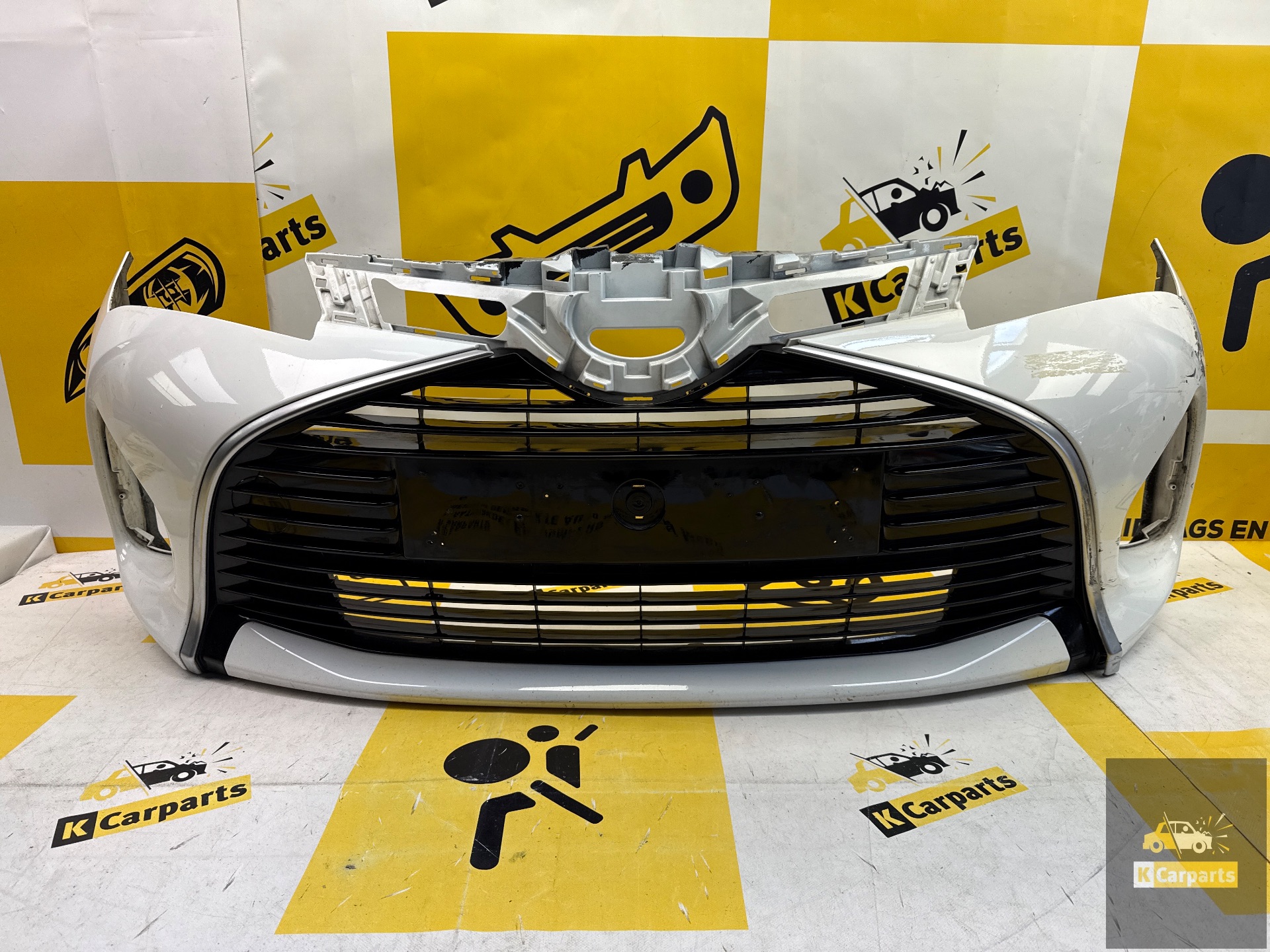 Pare-chocs pare-chocs avant TOYOTA Yaris 52119-0D660