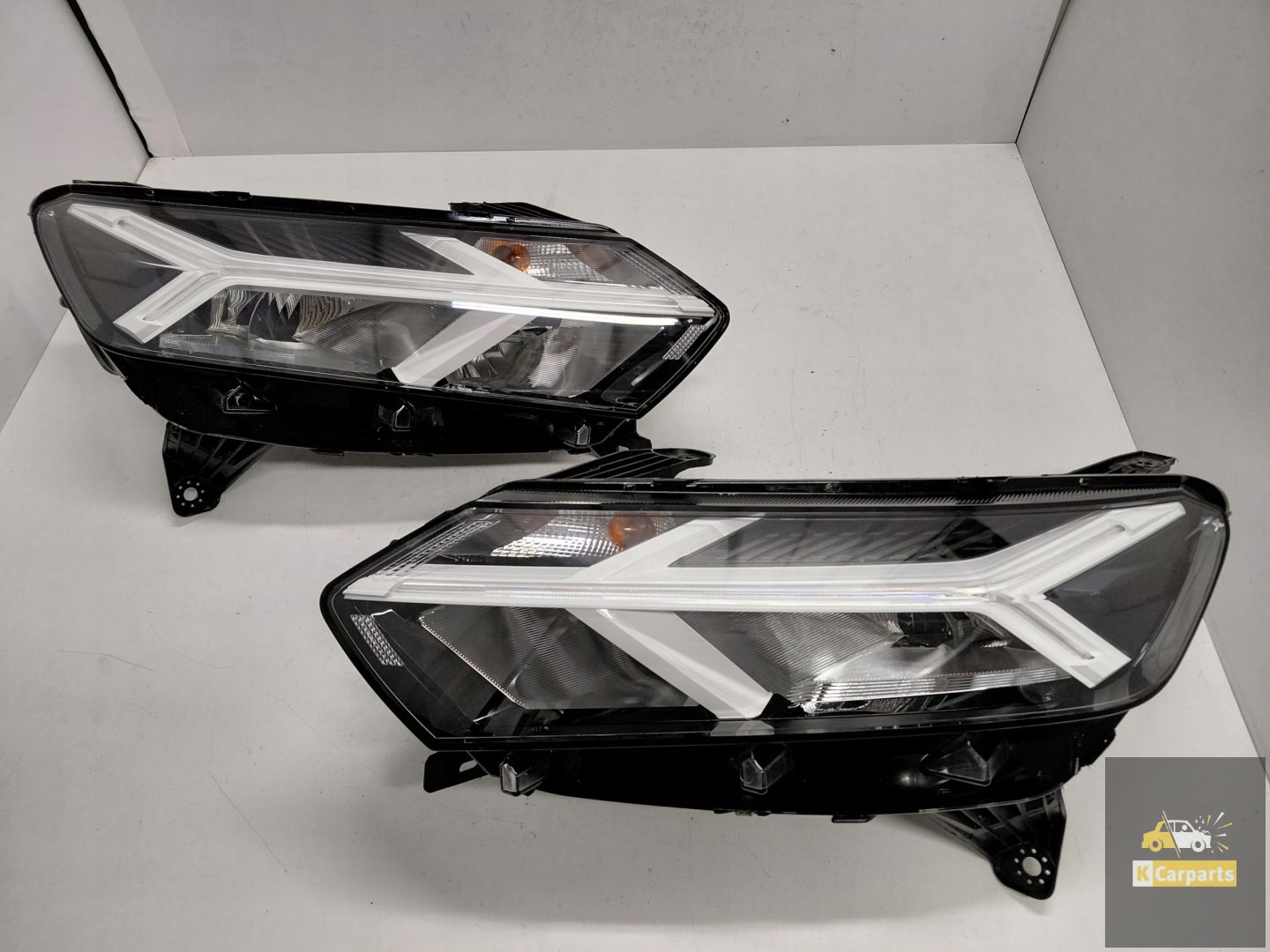 260603292R, Dacia Sandero III Logan III Jogger Wit LED-lamp rechts links
