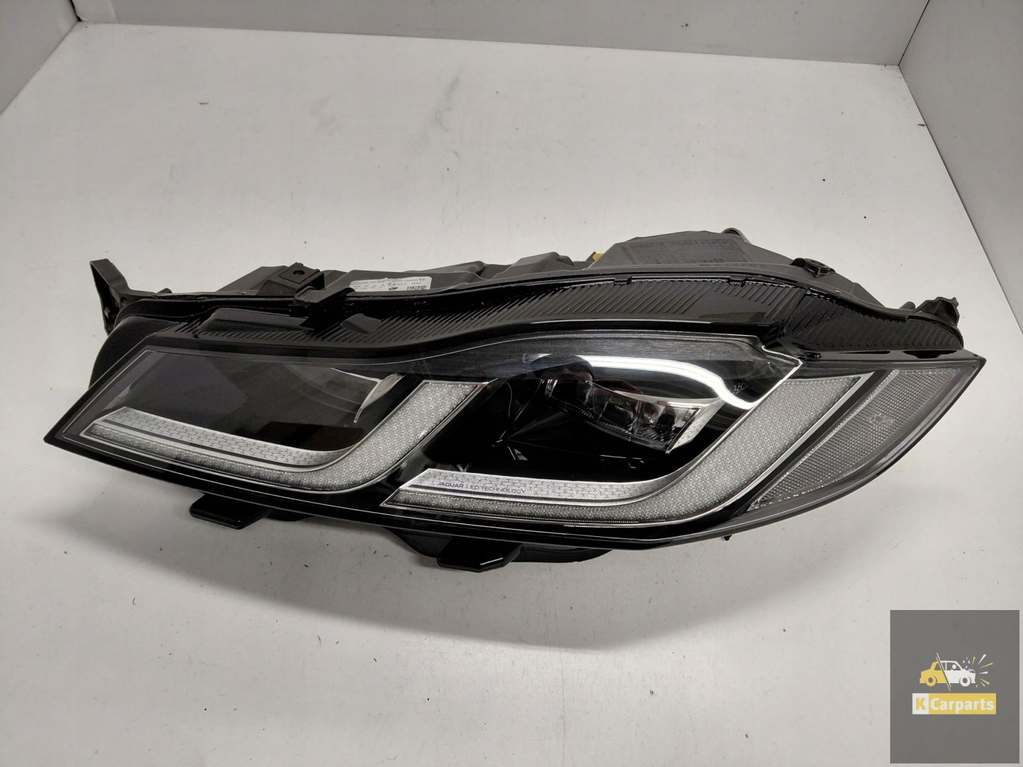 MK83-13W030-EE, Jaguar XF II Lift F-Pace Lift Full LED MID light links