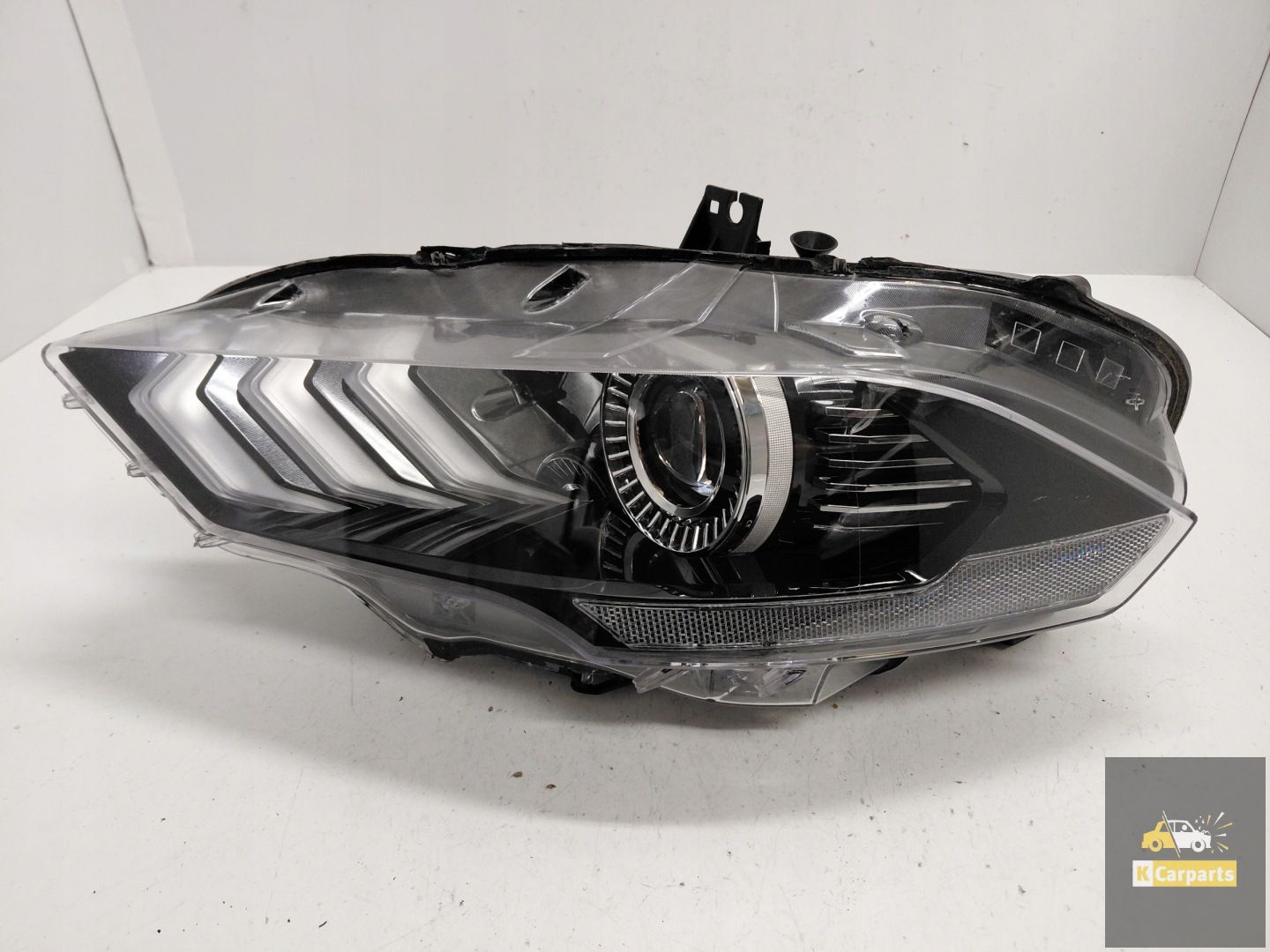 850158934709960, Ford Mustang Vi lift lamp links