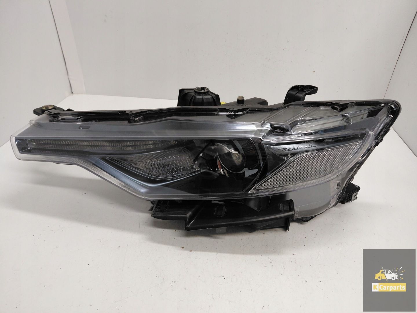 670032328, Maserati Levante Xenon Geen Torsie linkerlamp