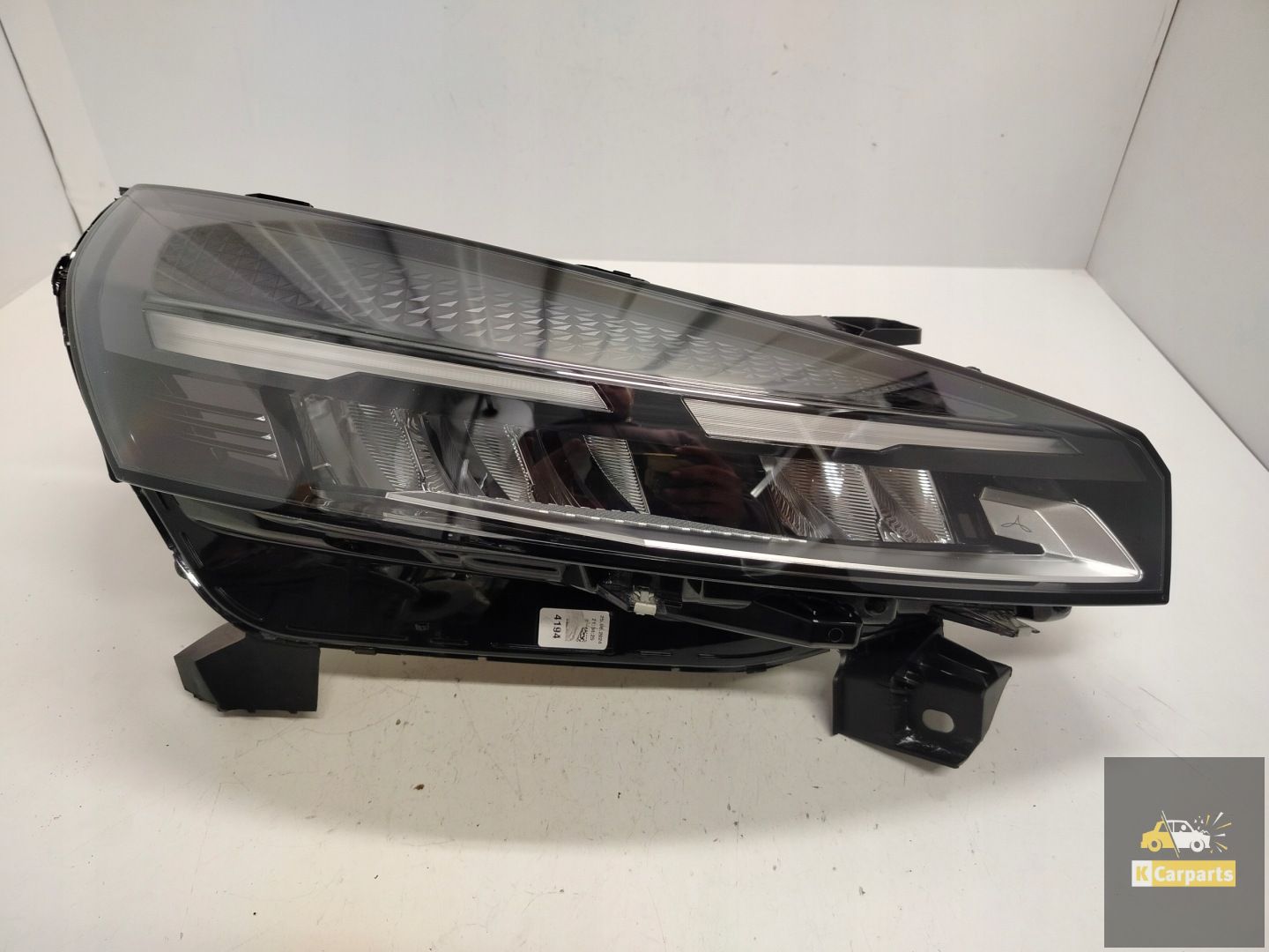 260103507R, Renault Clio V Lift Full LED light right