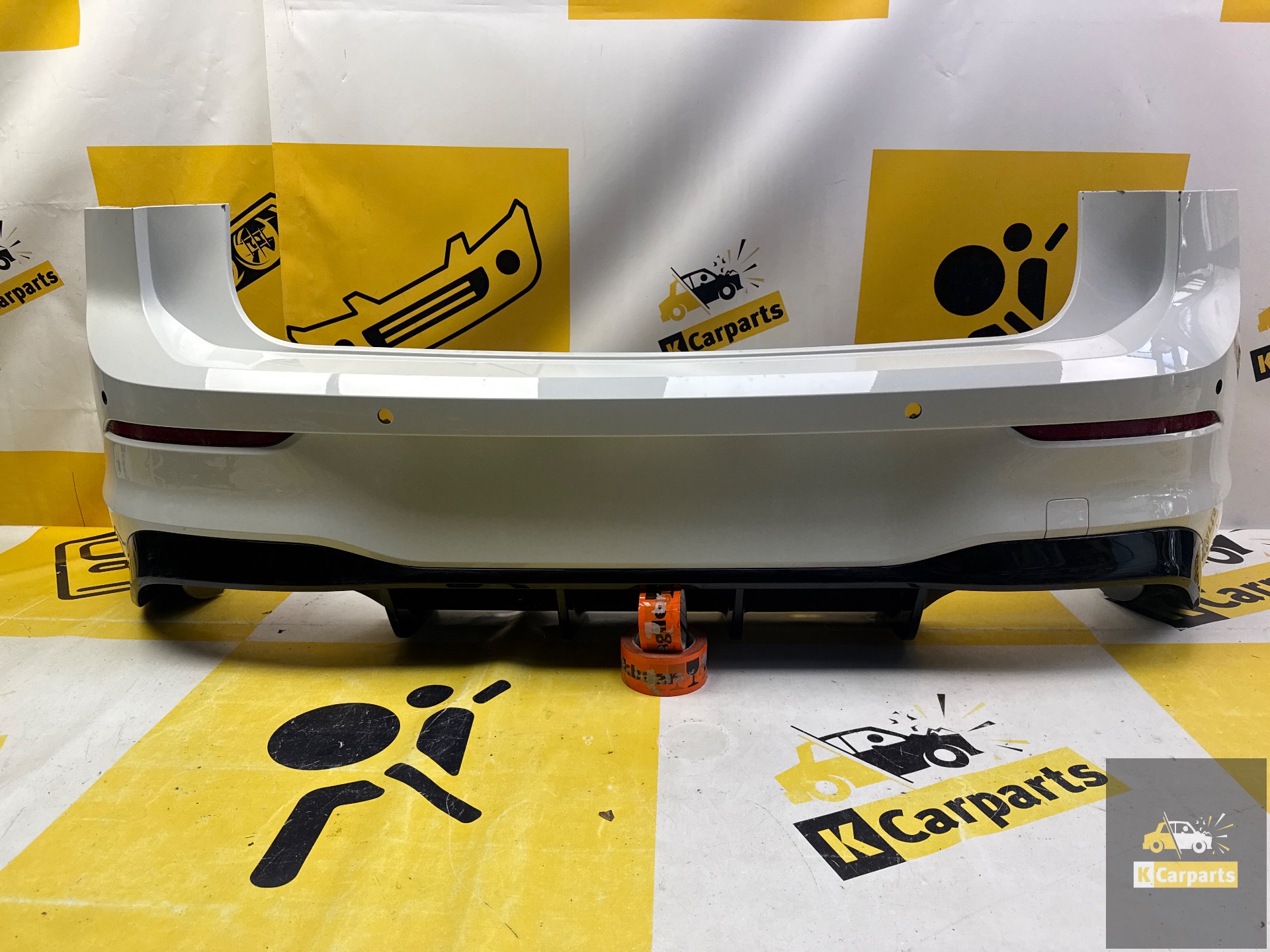 VW Golf VIII 8.5 R Facelift R20 Heckstoßstange 6pdc 5H6807421E