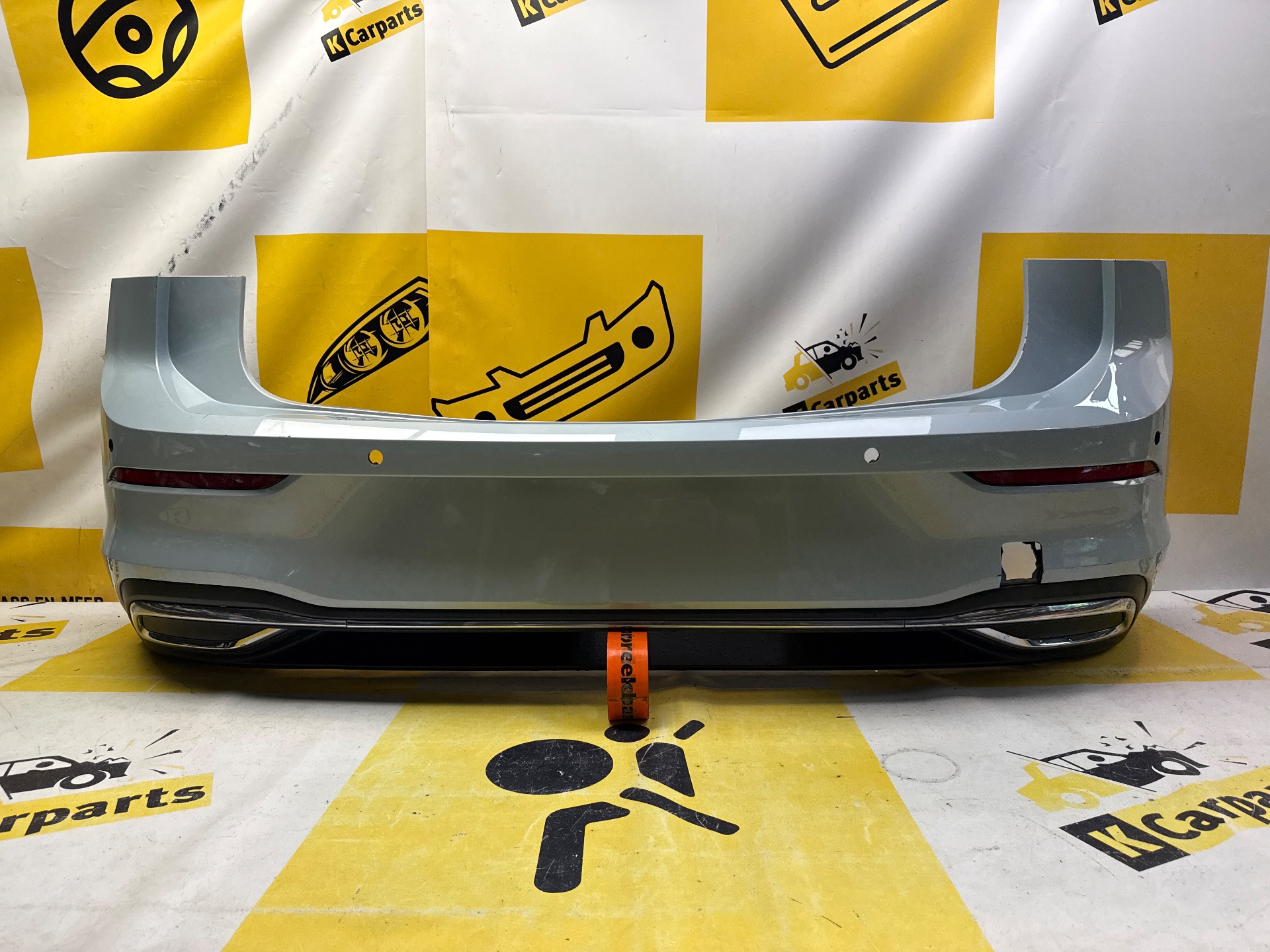 Heckstoßstange VW Golf VIII 5H6807421C Ausführung 4pdc
