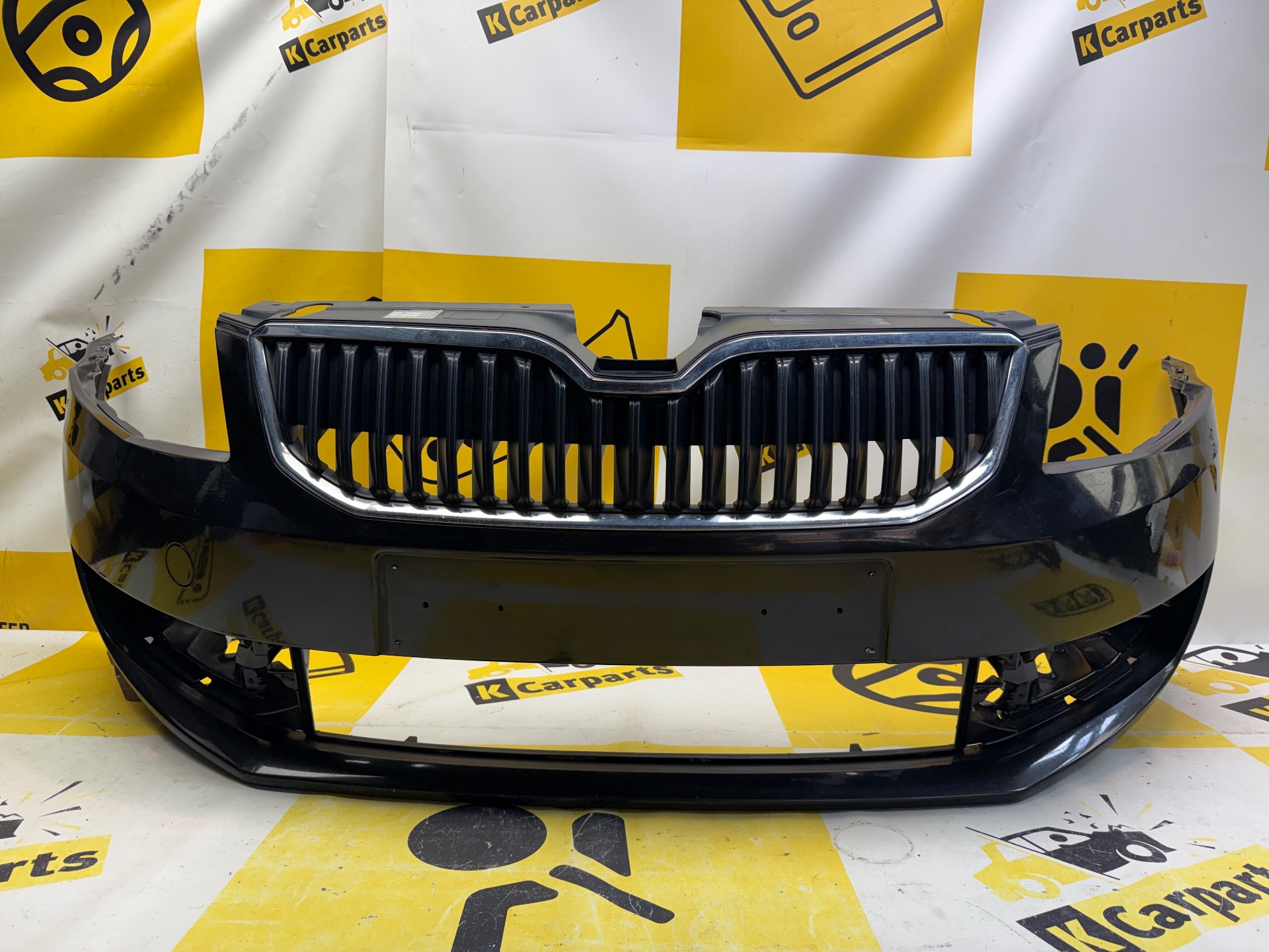 Voorbumper SKODA OCTAVIA KLS  Origineel BUMPER 5E0807221
