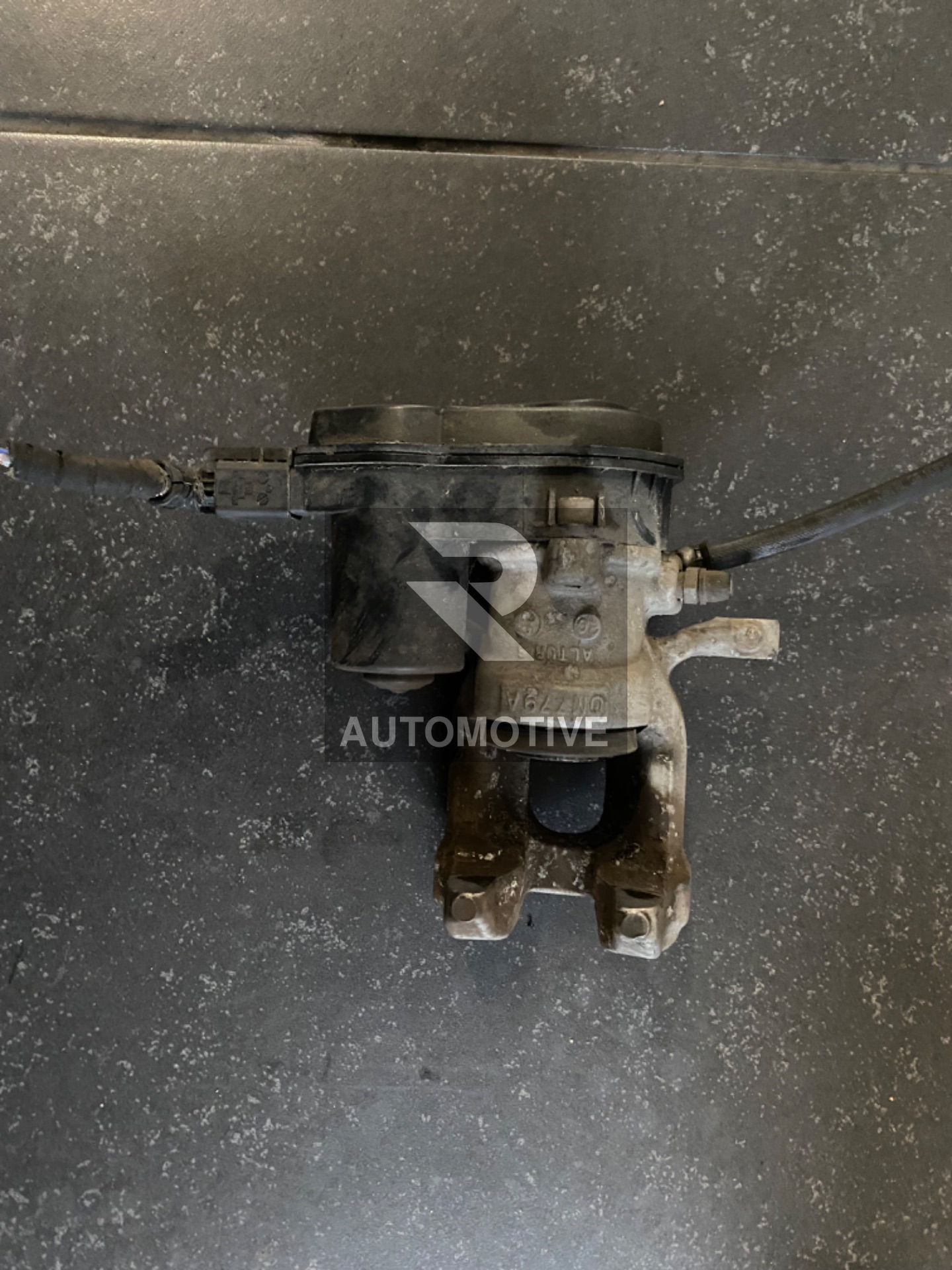 Opel, Peugeot, Citroën Left rear brake caliper 9837165980