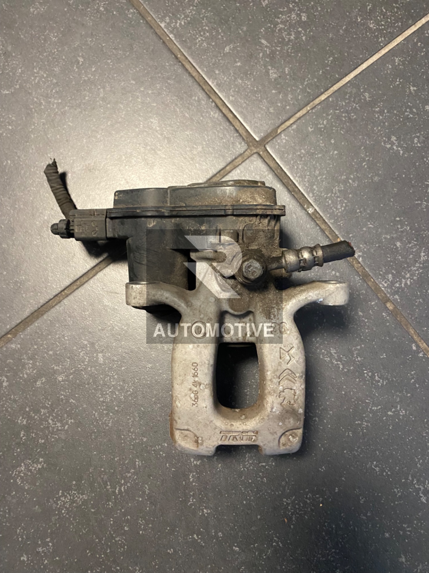 Peugeot, Opel, Citroën rear right brake caliper 9837166080
