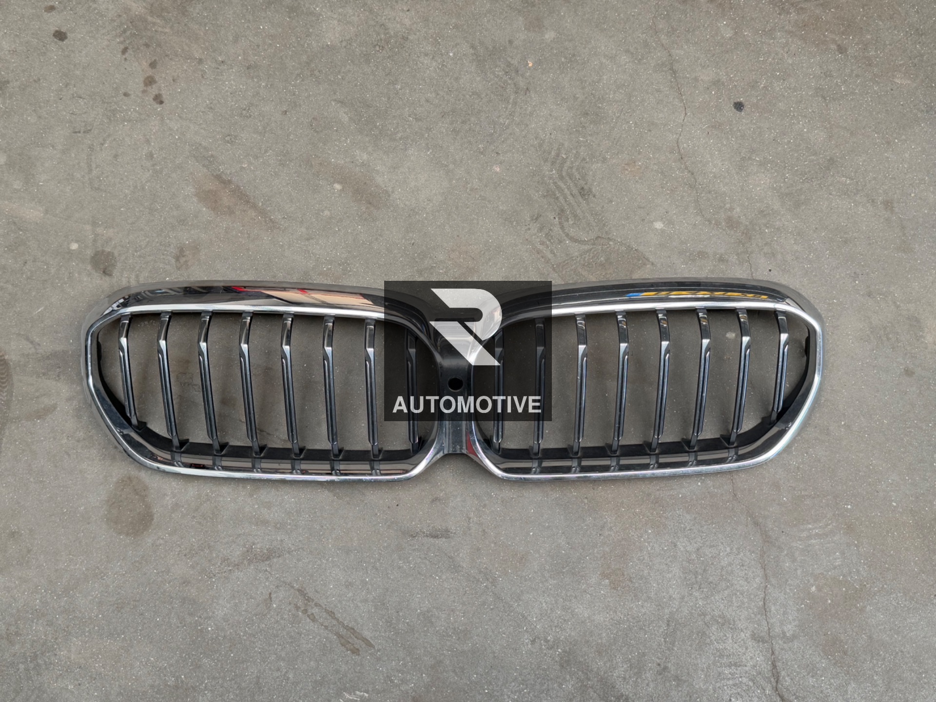 BMW 5er G30 G31 LCI Frontgrill komplett