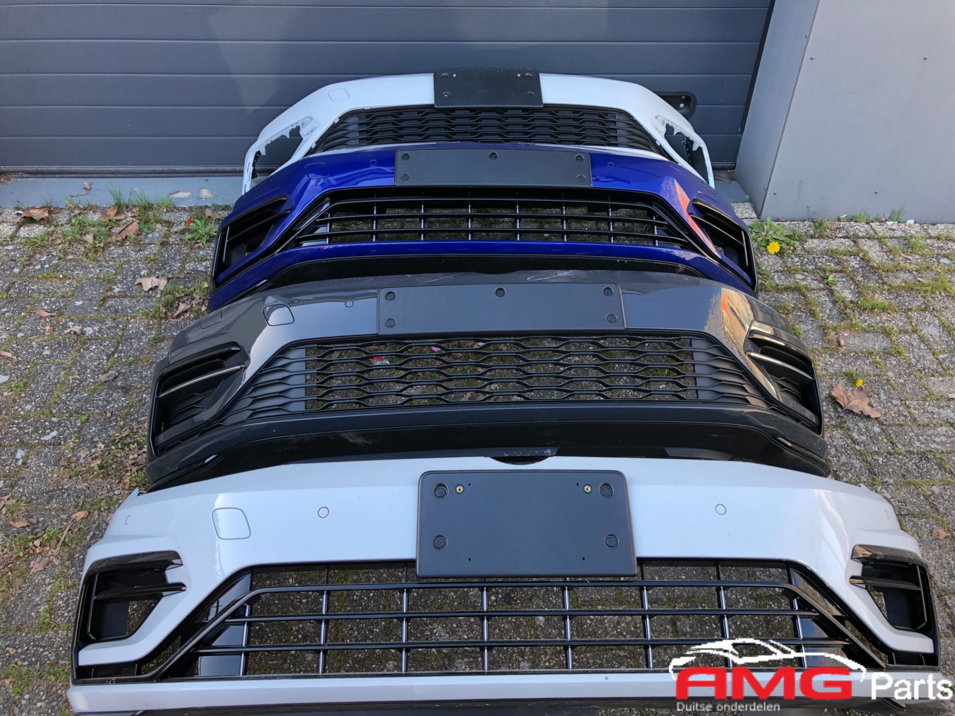 Pare-chocs avant remodelé de la VW Golf 7 R Line 4 PDC