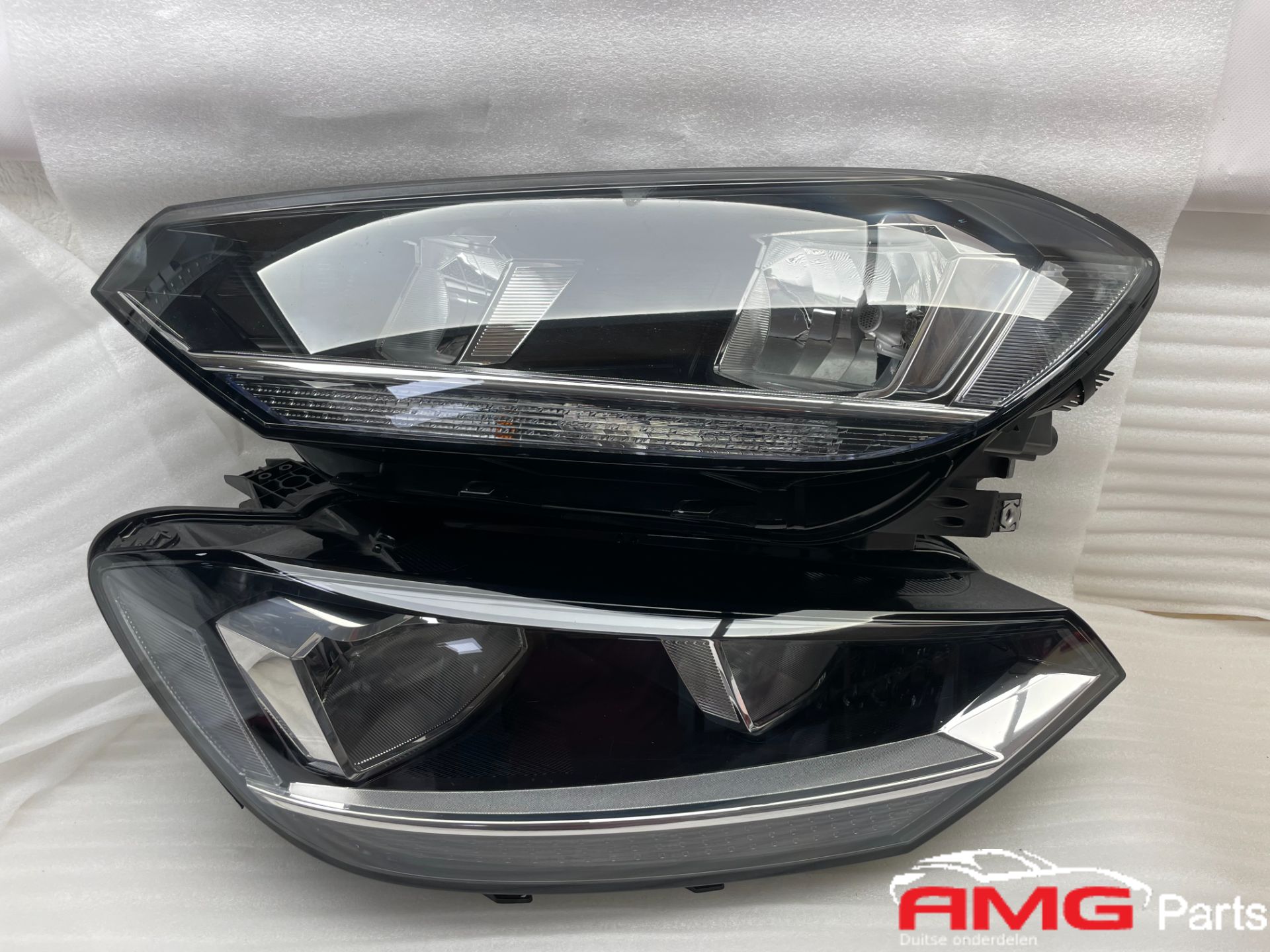 VW TOURAN Headlights L and R 5TB941005A 5TB941006A