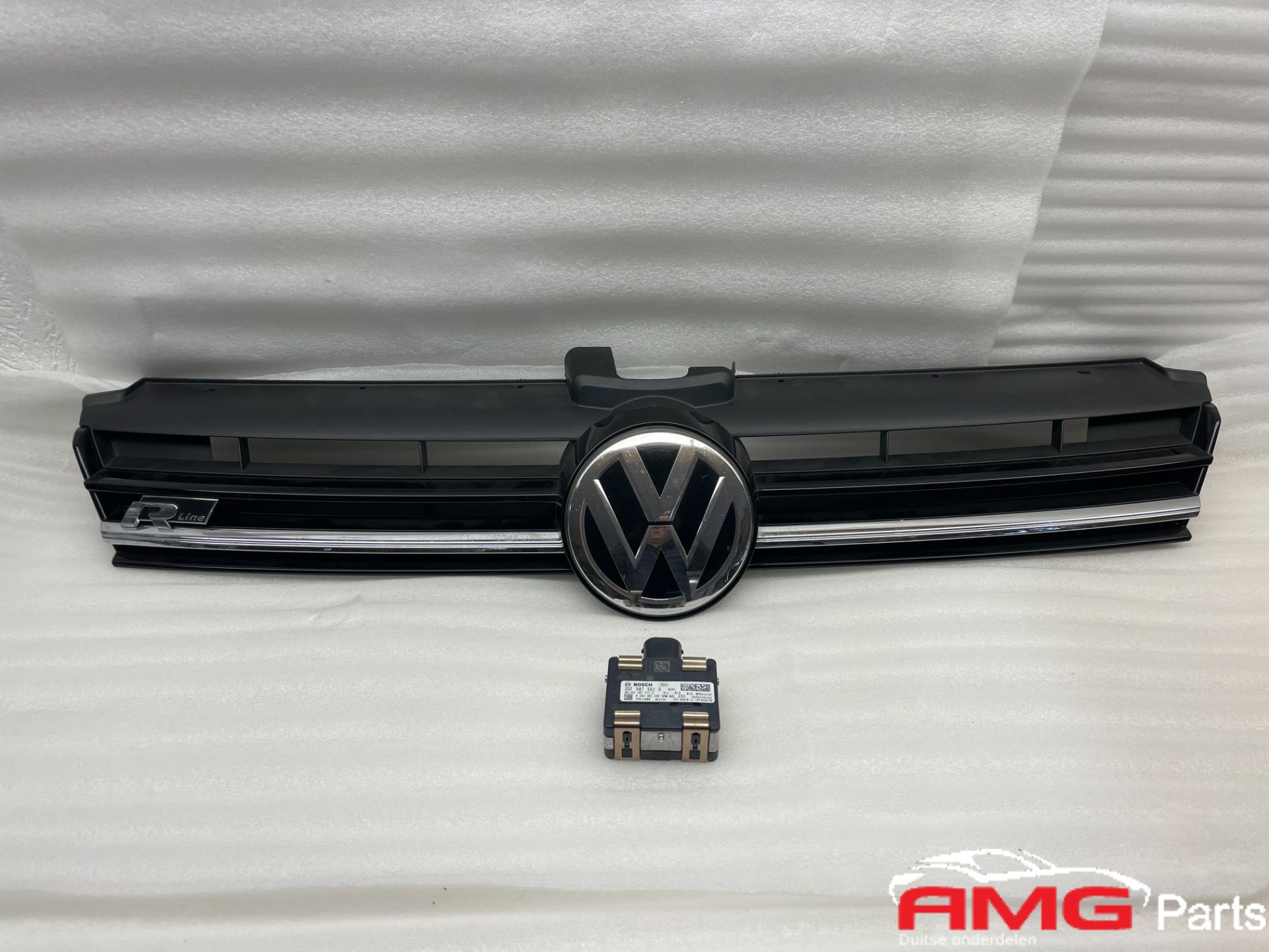 VW Golf 7.5 R Line Kühlergrill-Facelift mit ACC-Radar