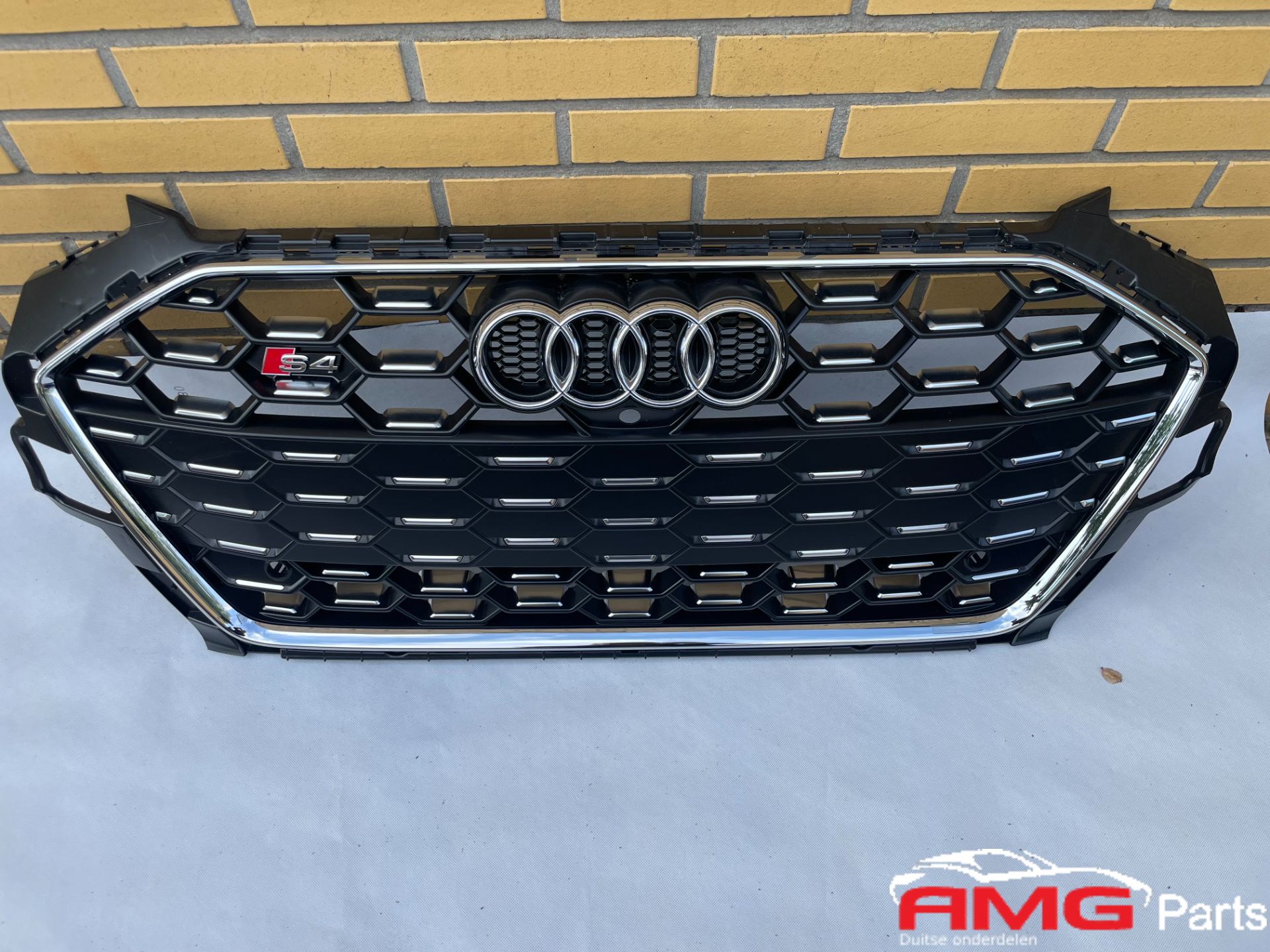 Audi A4 B9 8W S4 Chrom Grille ORIGINEEL 8W0853651 DM