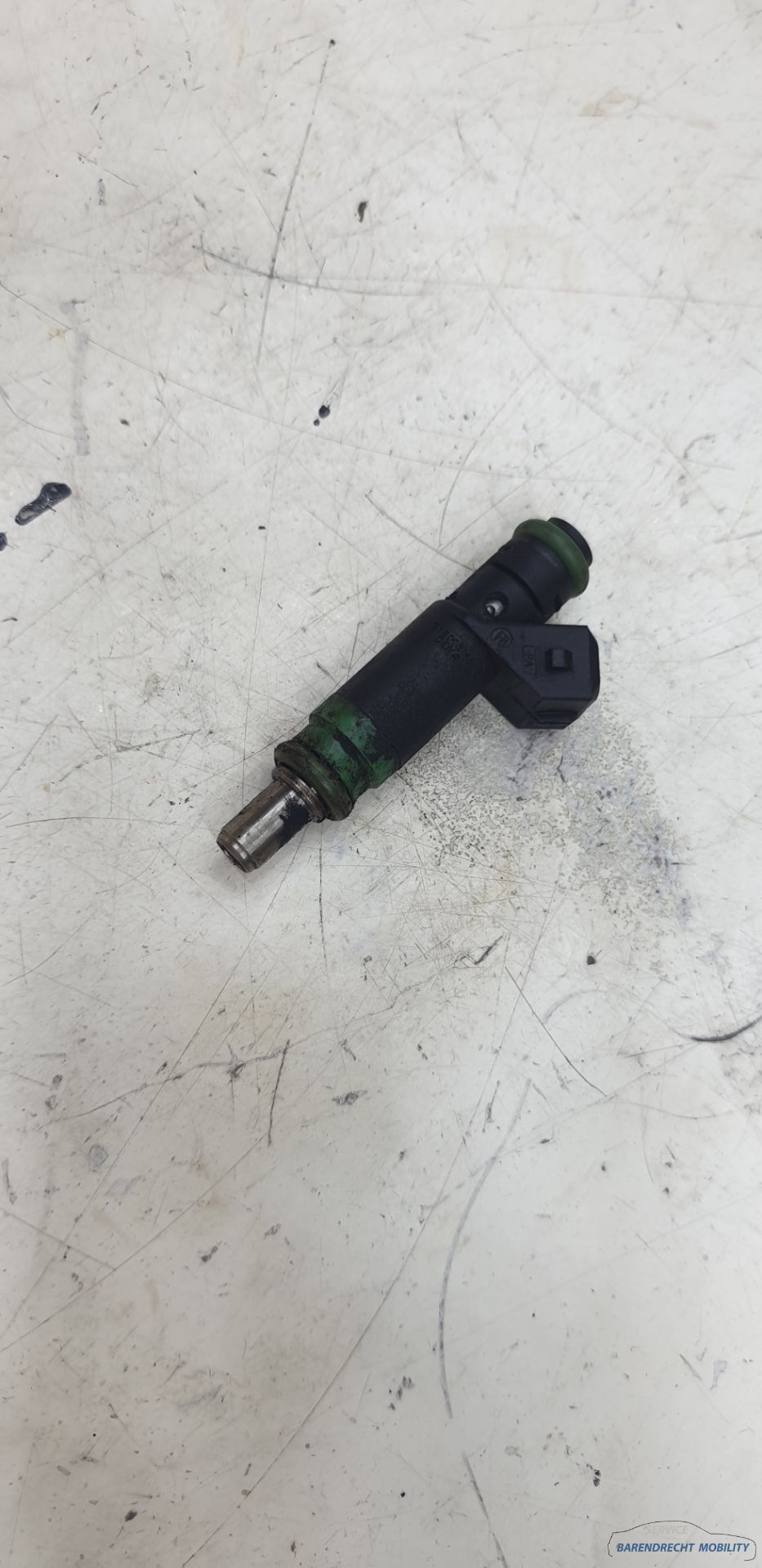 Injecteur essence Ford Puma 1.6 98MFBA9F593 état soigné occasion 1997 / 2001