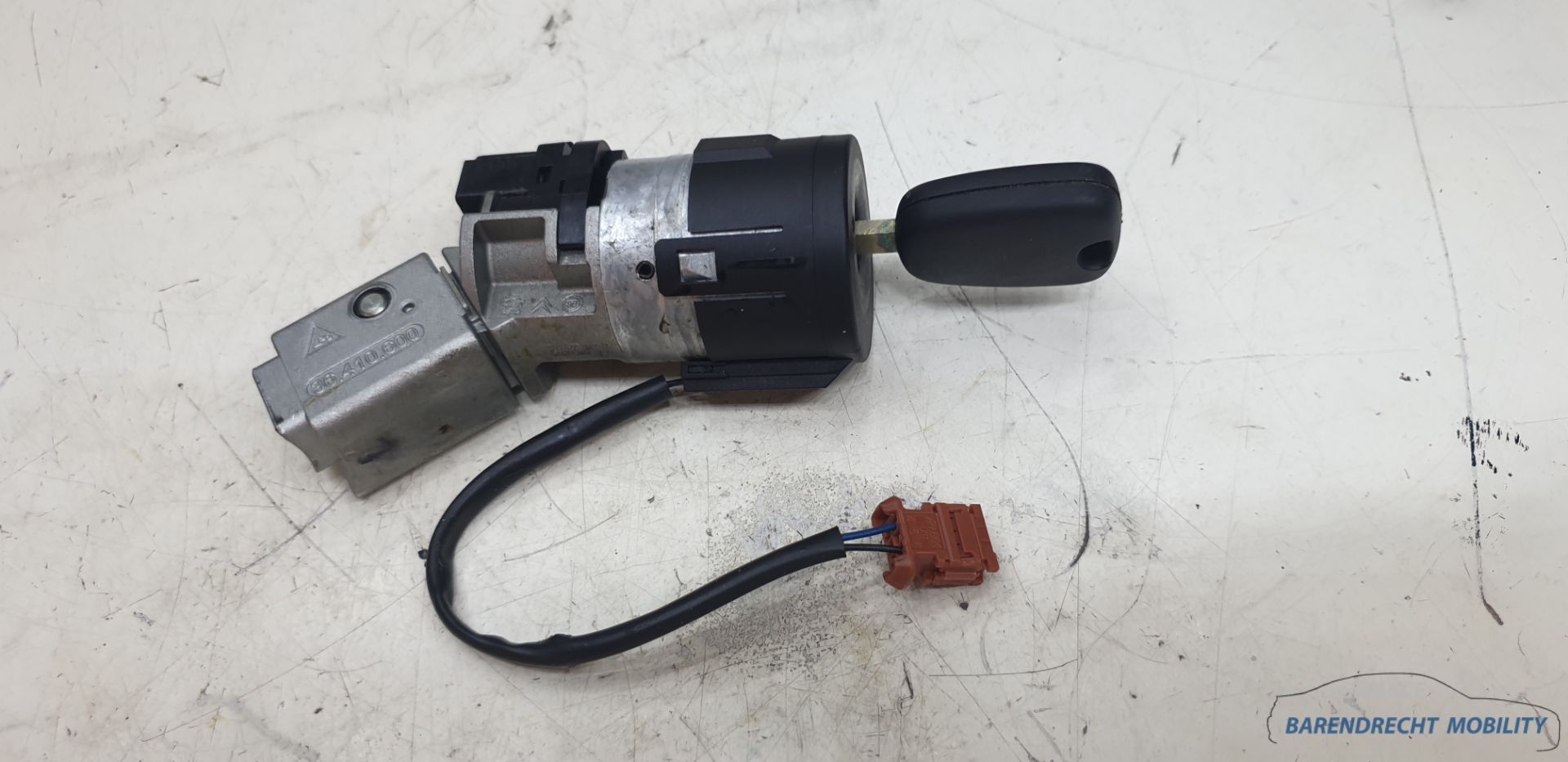 Contactslot met sleutel Peugeot Citroën 36410600 baard origineel gebruikt 2006 / 2014