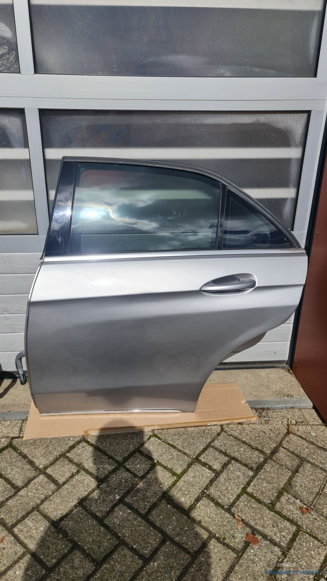 Portier LA Mercedes E klasse W212 Sedan links 2127303405 Palladium zilver 792 origineel gebruikt 2012 / 2015