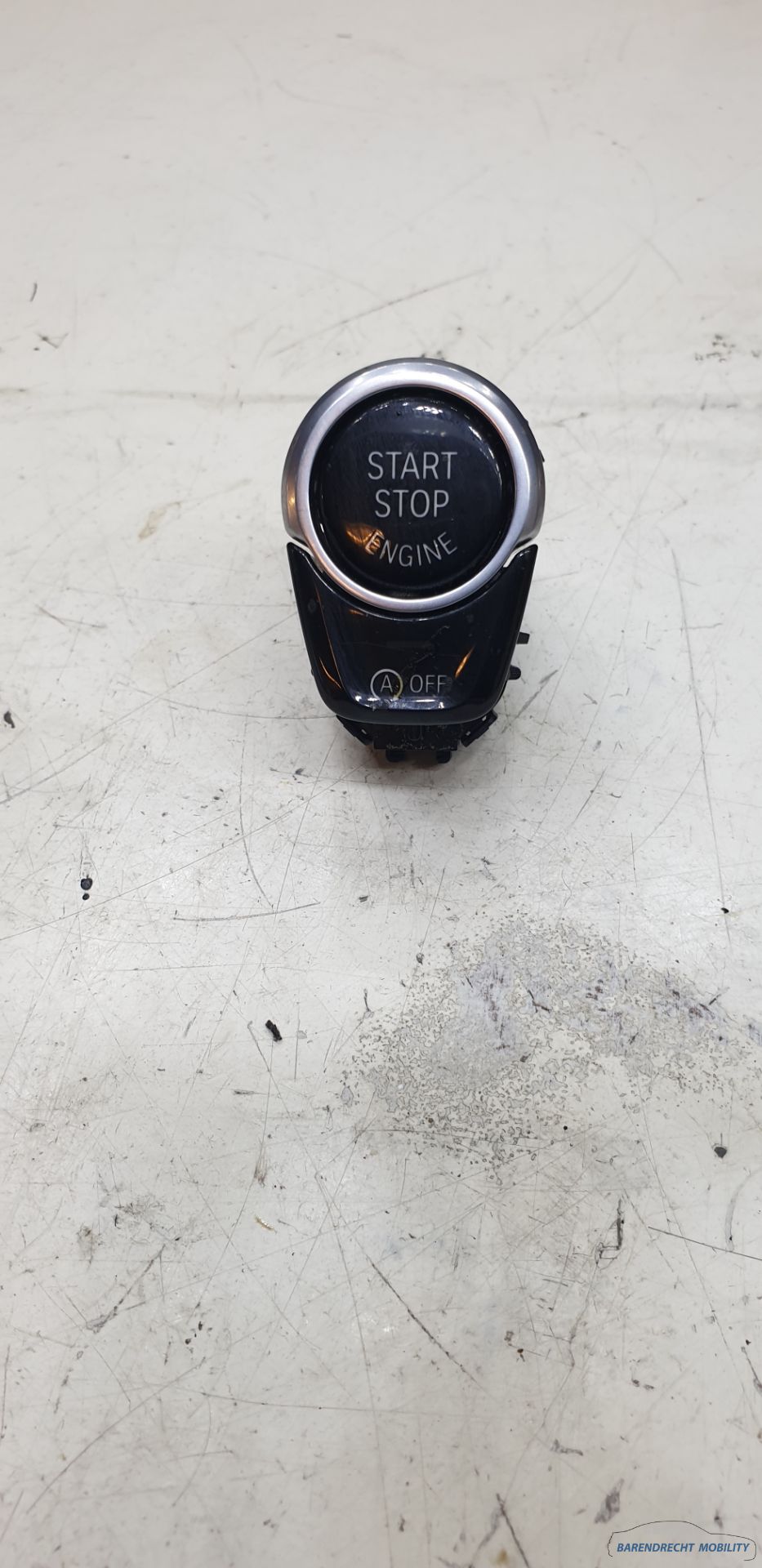 Start/Stop schakelaar BMW 5 serie G30 G31 2016 2017 2018 2019 2020 2021 2022 2023 2024 683508701 gebruikt nette staat BARENDRECHT MOBILITY SERVICE