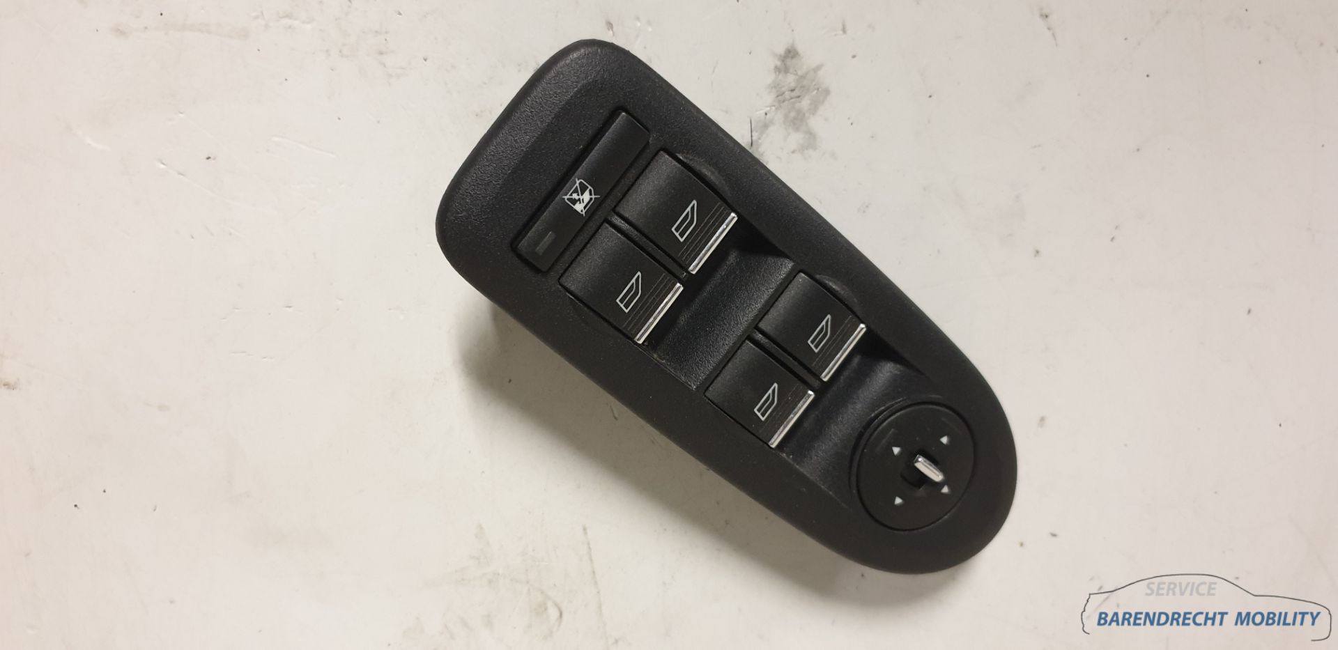 Raamschakelaar Ford Kuga 8M5T-14A132-AC elektrische ramen spiegels origineel gebruikt 2008 / 2013