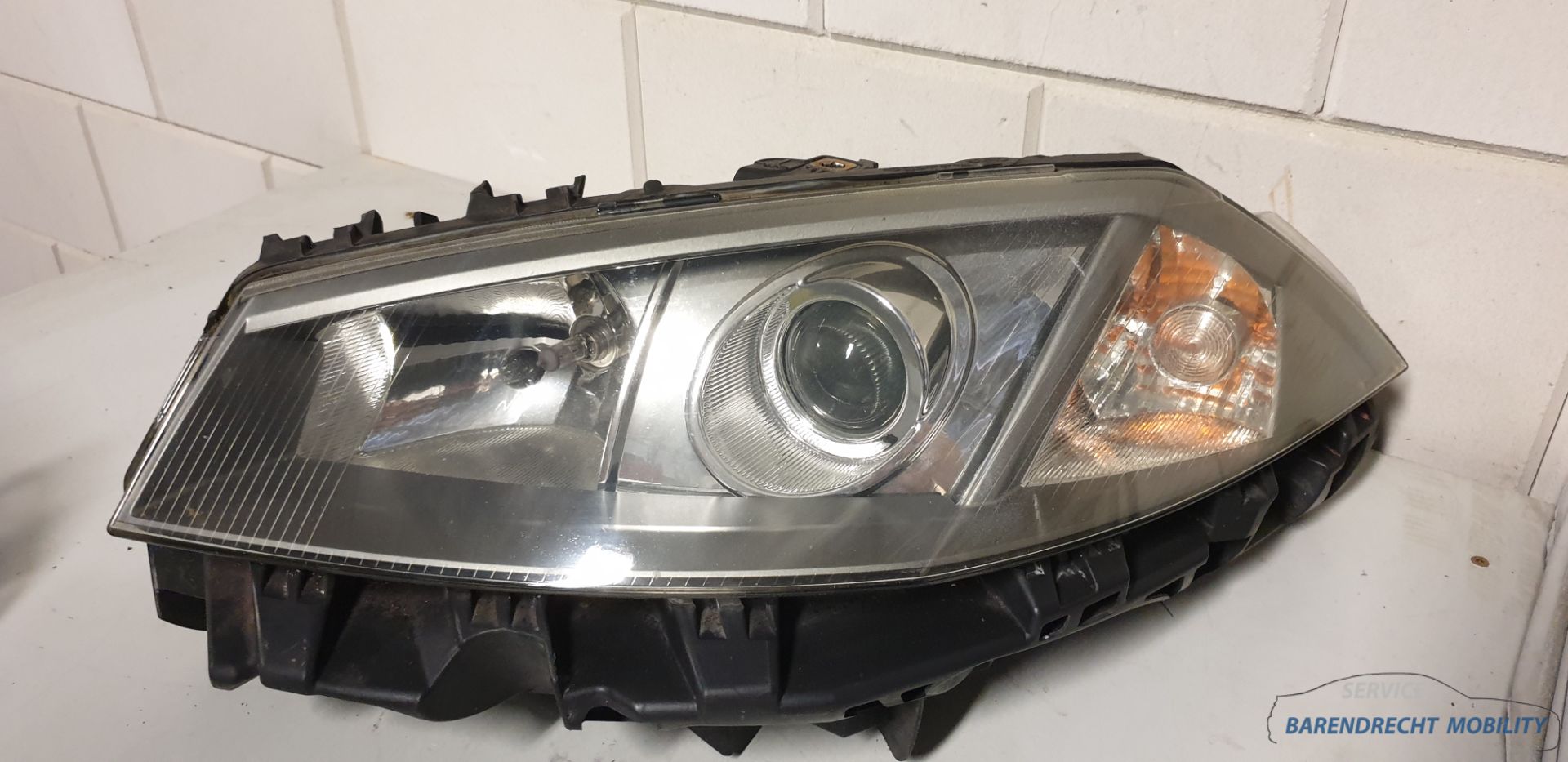 Xenon koplamp Renault Megane II 2 8200073224H links bestuurderskant phase 1 2003 / 2006