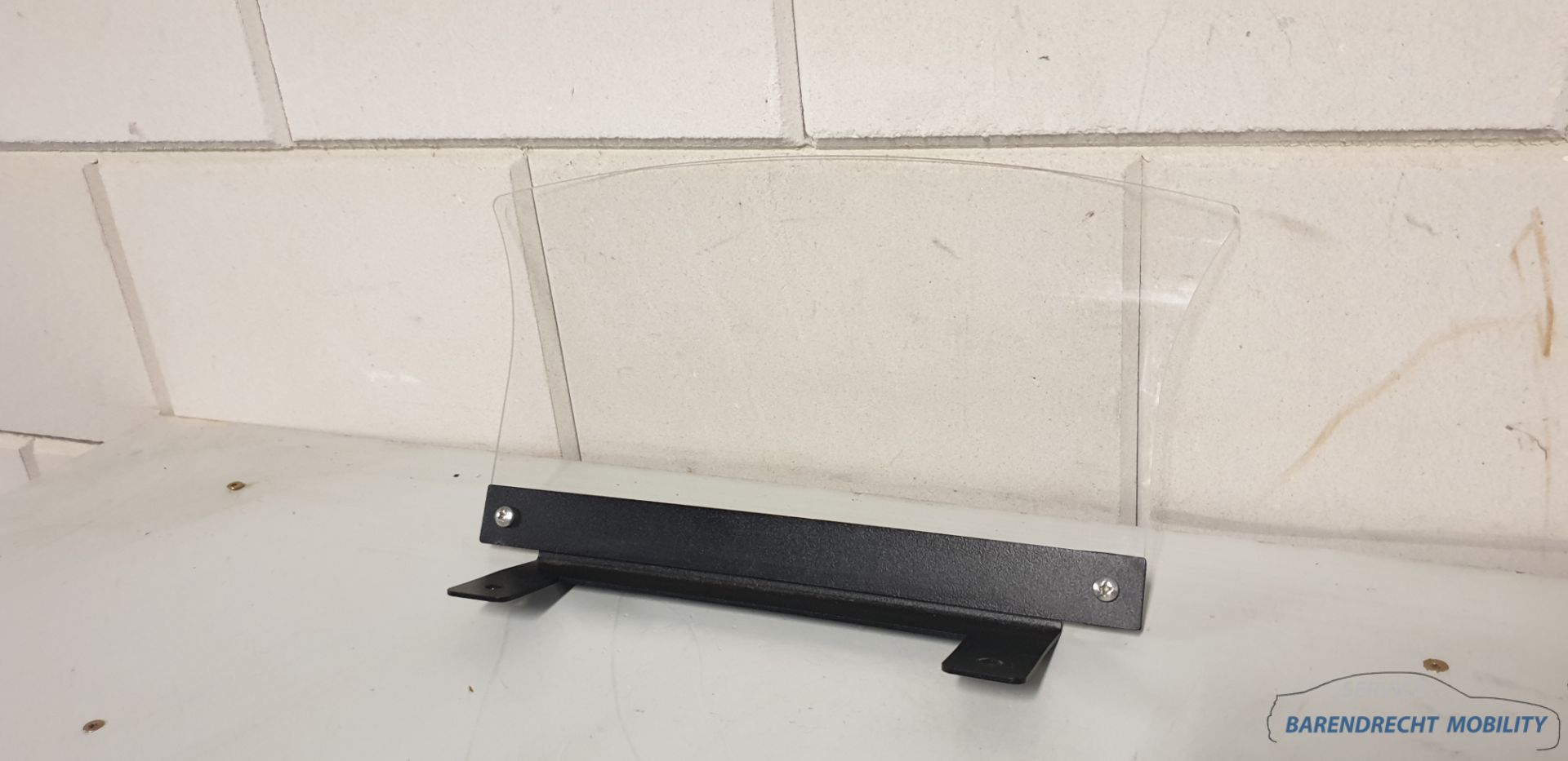 Pare-brise Ford Ka Streetka attrape-vent original utilisé 2003 / 2008